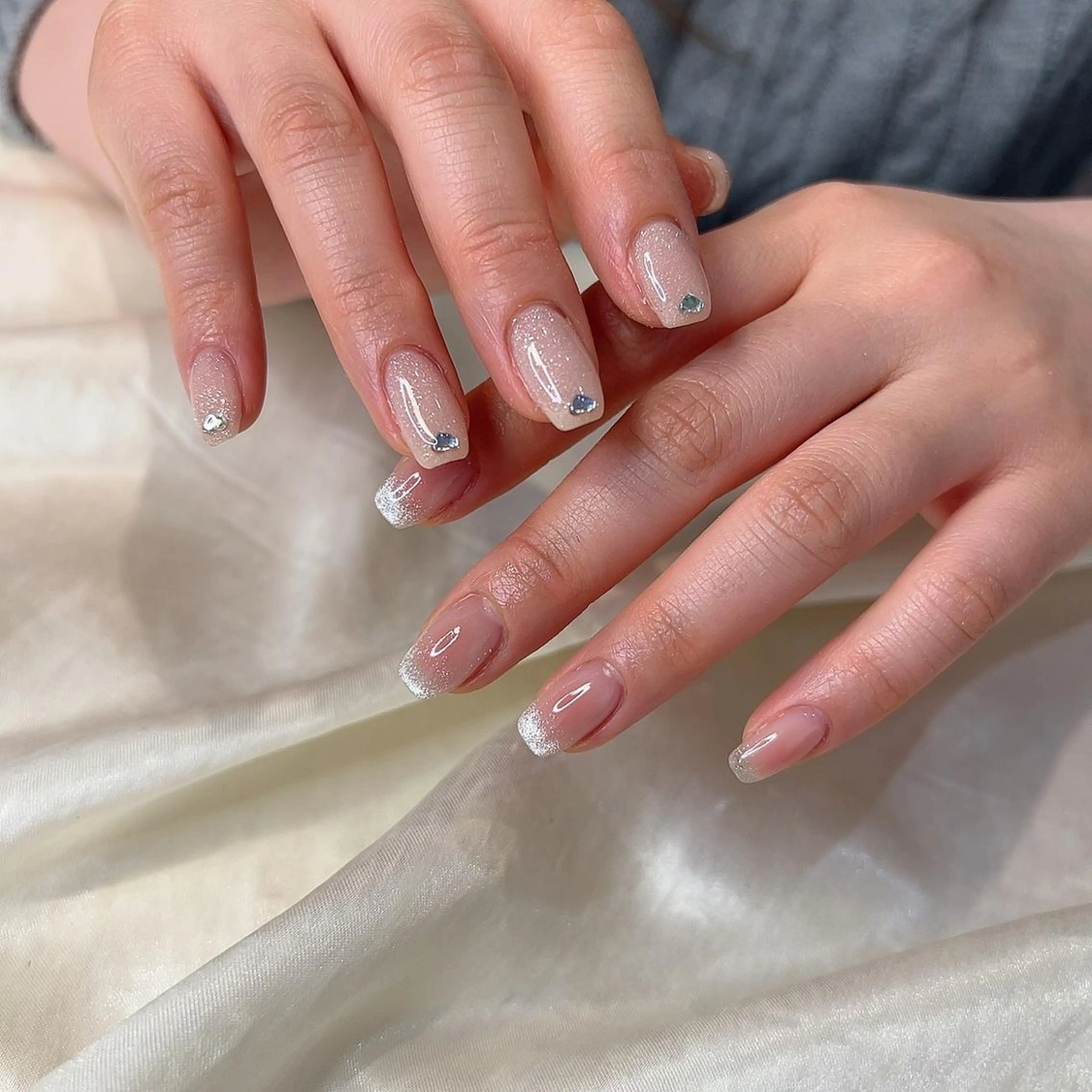 ネイル ハンドネイル 西岡 杏のネイルデザイン