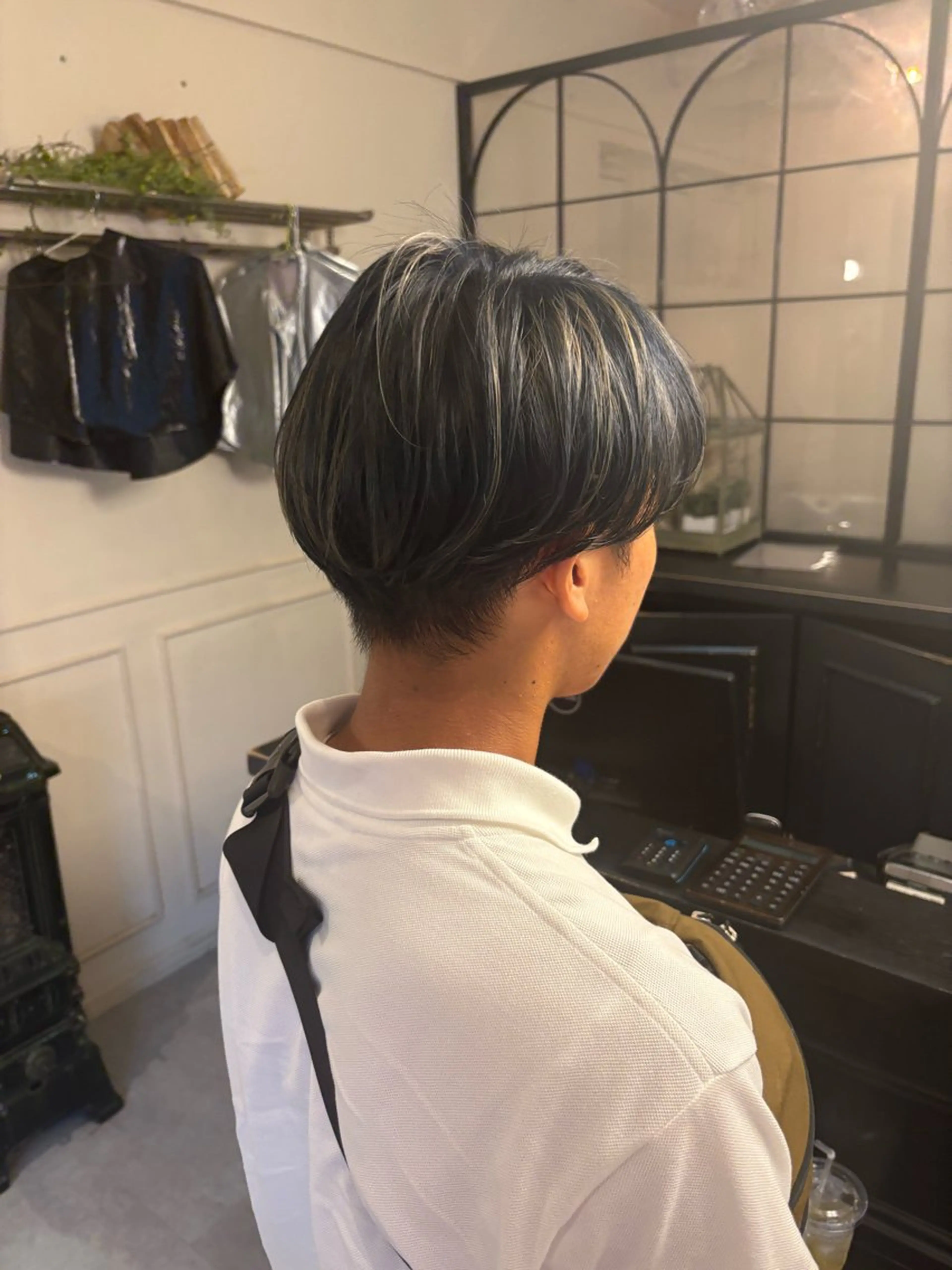 ショート カラー ハイライトカラー ハイライト ROVER所属・Konomura Neneのヘアスタイル