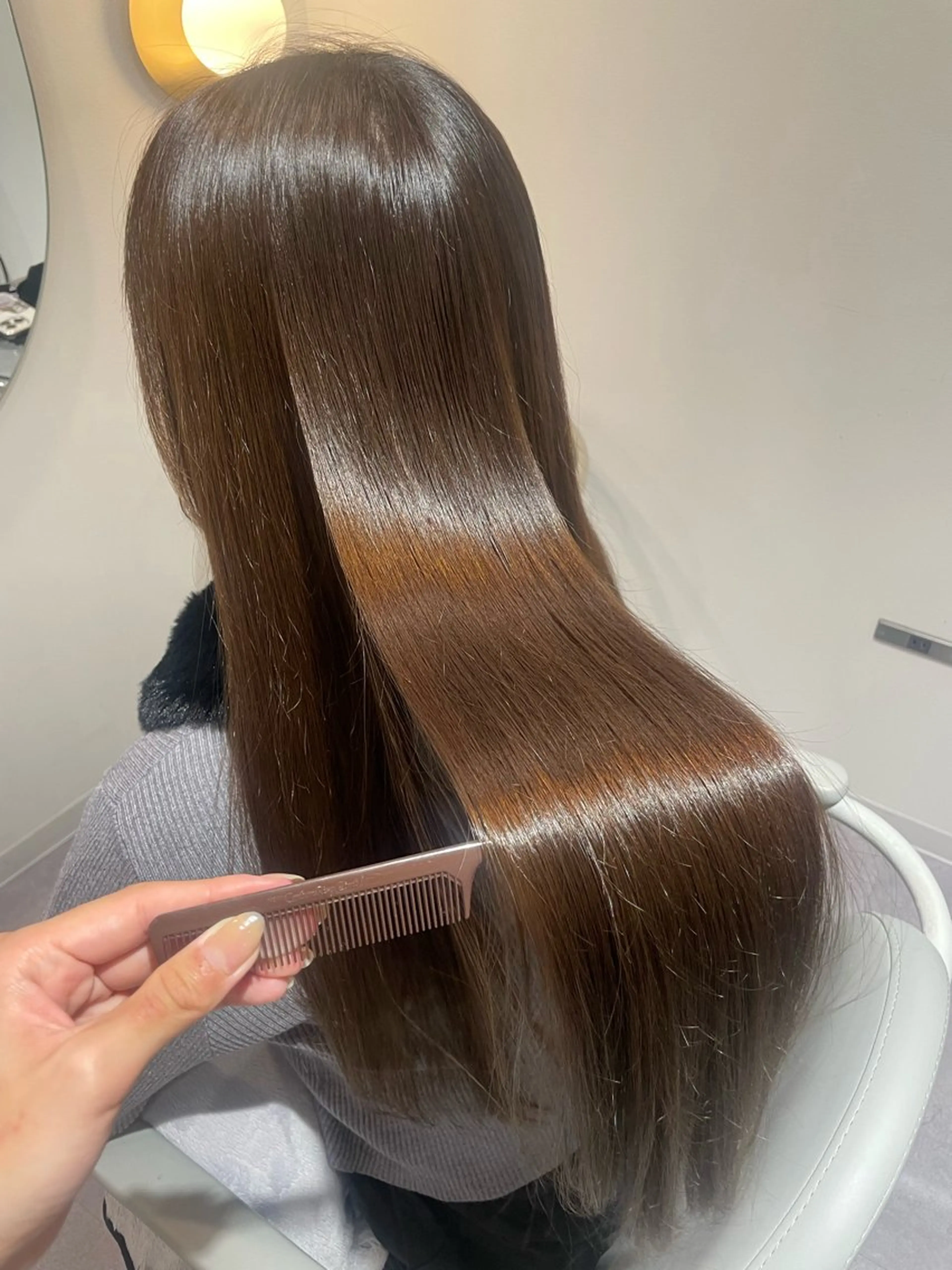 ロング 髪質改善 廣岡 采音のヘアスタイル