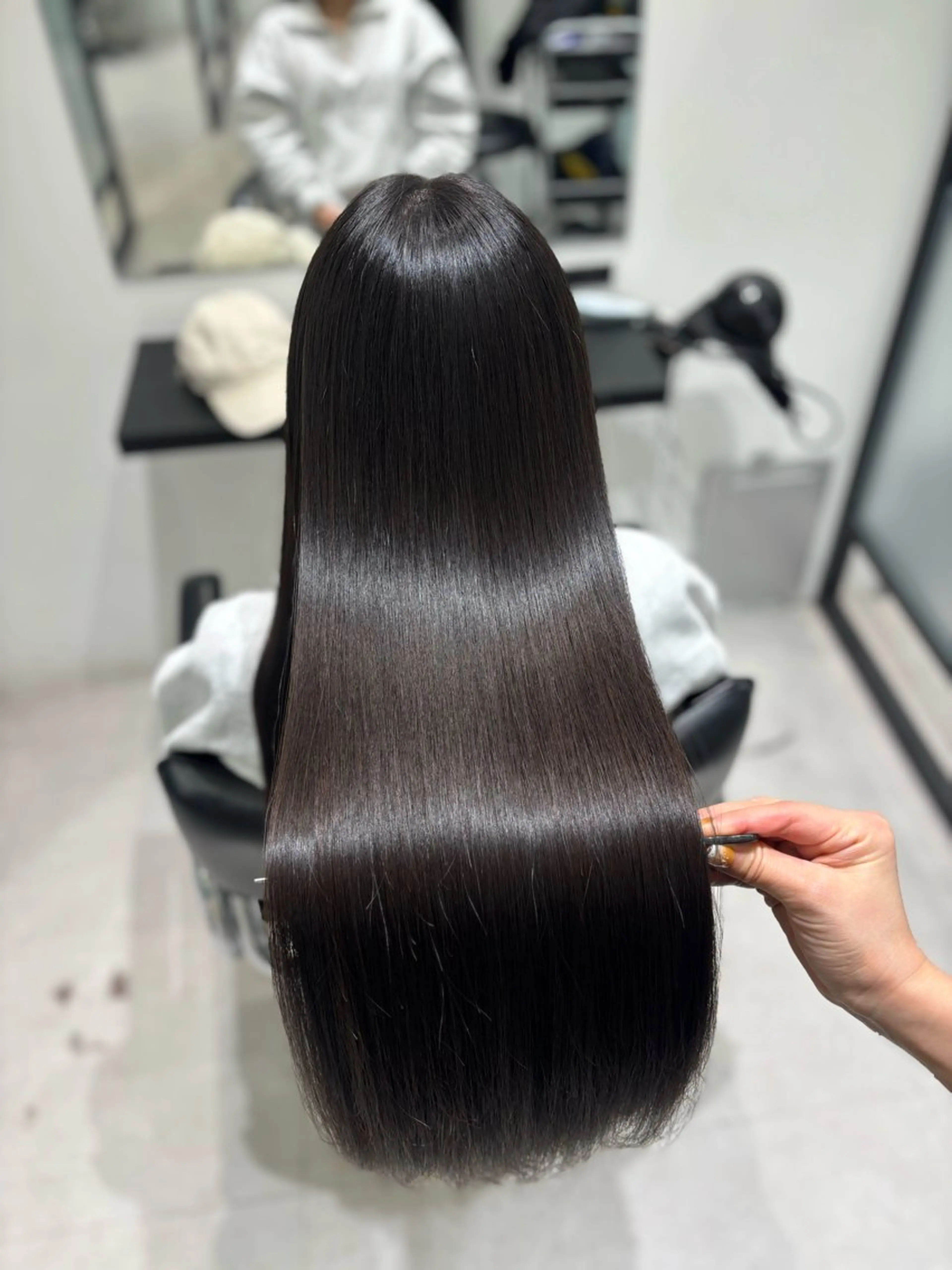 ロング トリートメント 美髪ヘア 🤍erikaのヘアスタイル