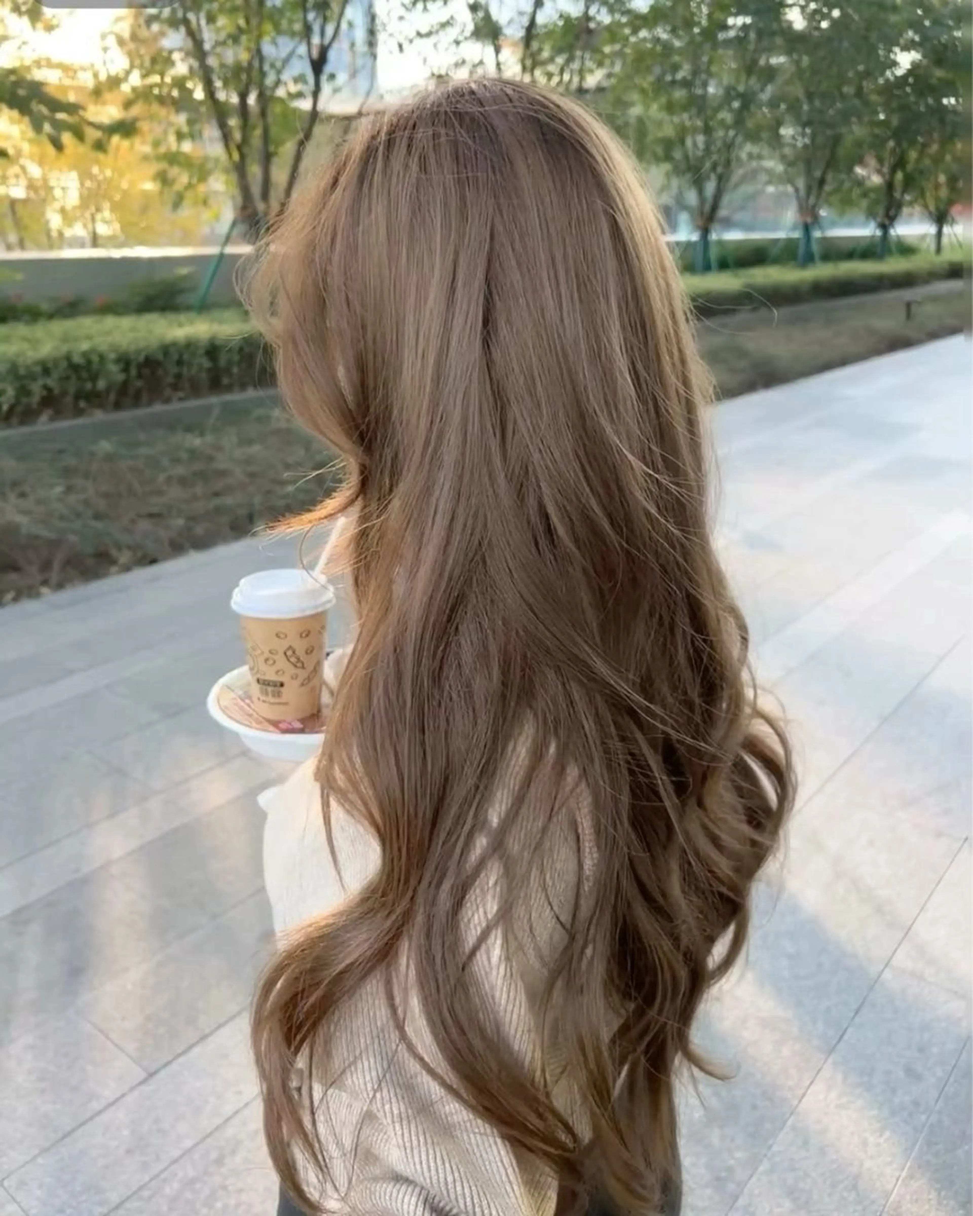 ロング カット ヘアカラー ヘッドスパ ヘアセット 🤍レイヤーカット/ ベージュヘア🤍のヘアスタイル