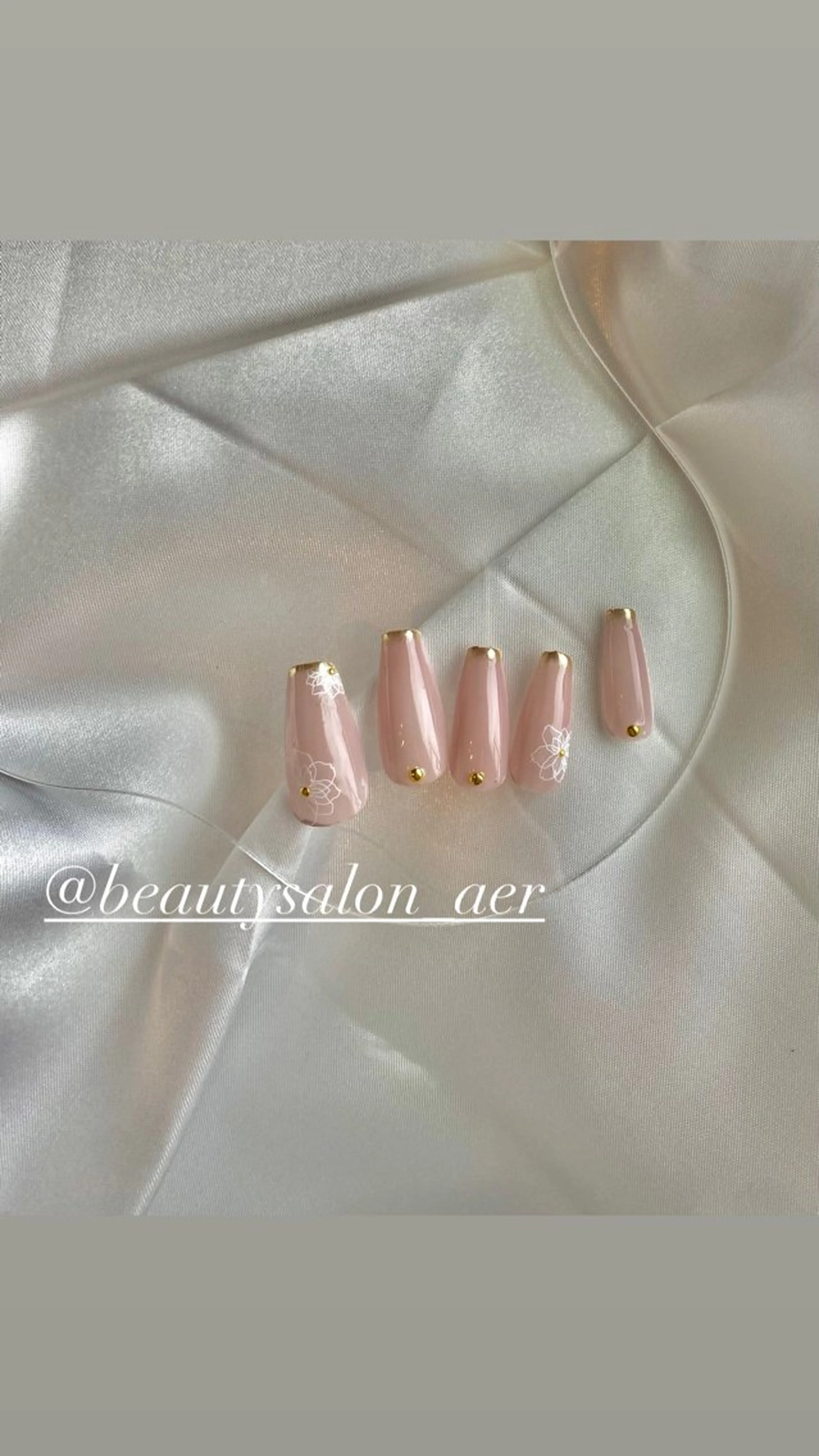 ネイル 入学式 春ネイル ストーンネイル デコパーツが得意♪ ネイル/眉毛/エステの眉毛・アイブロウイメージ