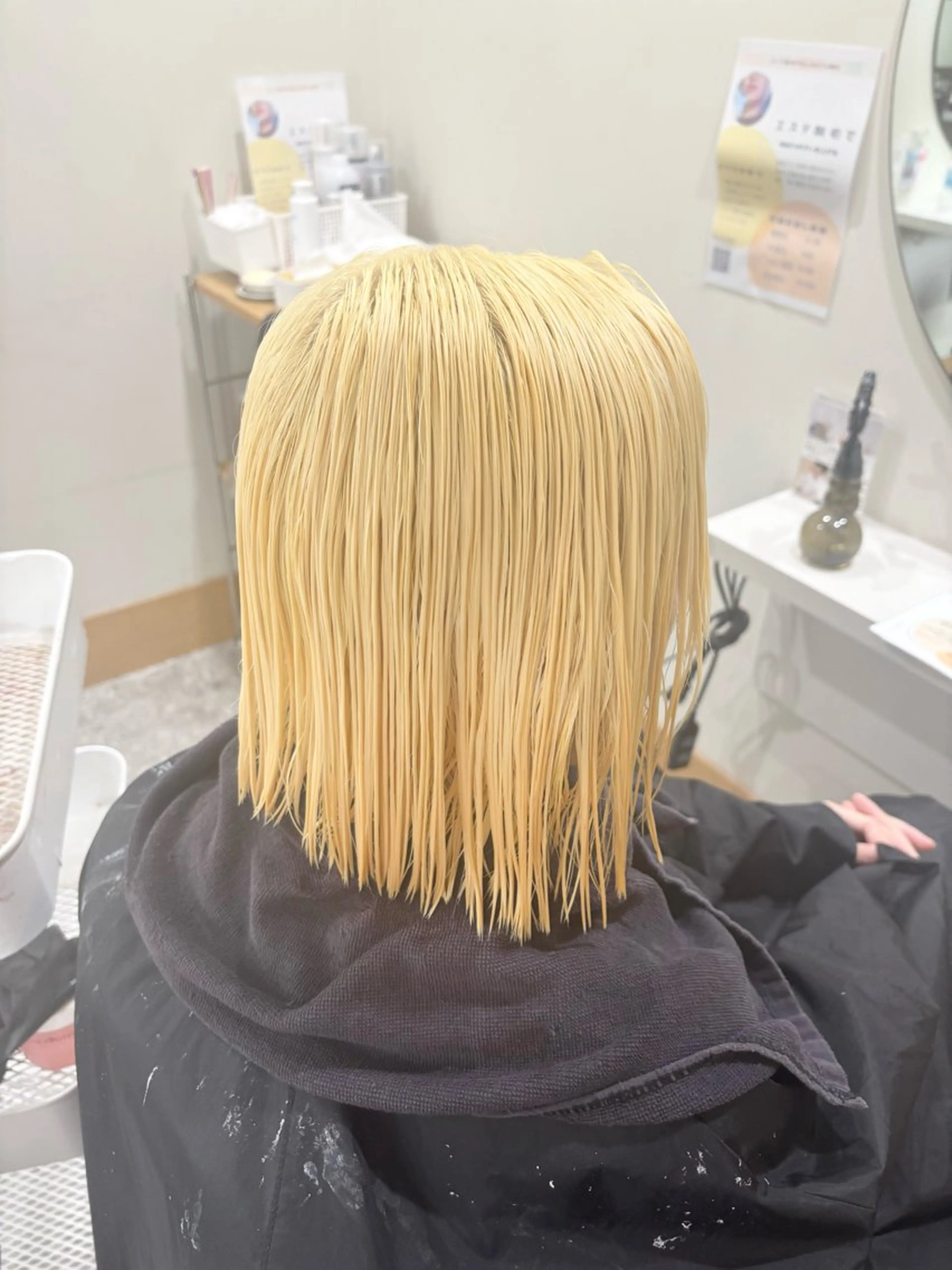 ショート カラー ヘアカラー トリートメント ヘッドスパ ブリーチ特化/透明感 カラー森山陽向のヘアスタイル