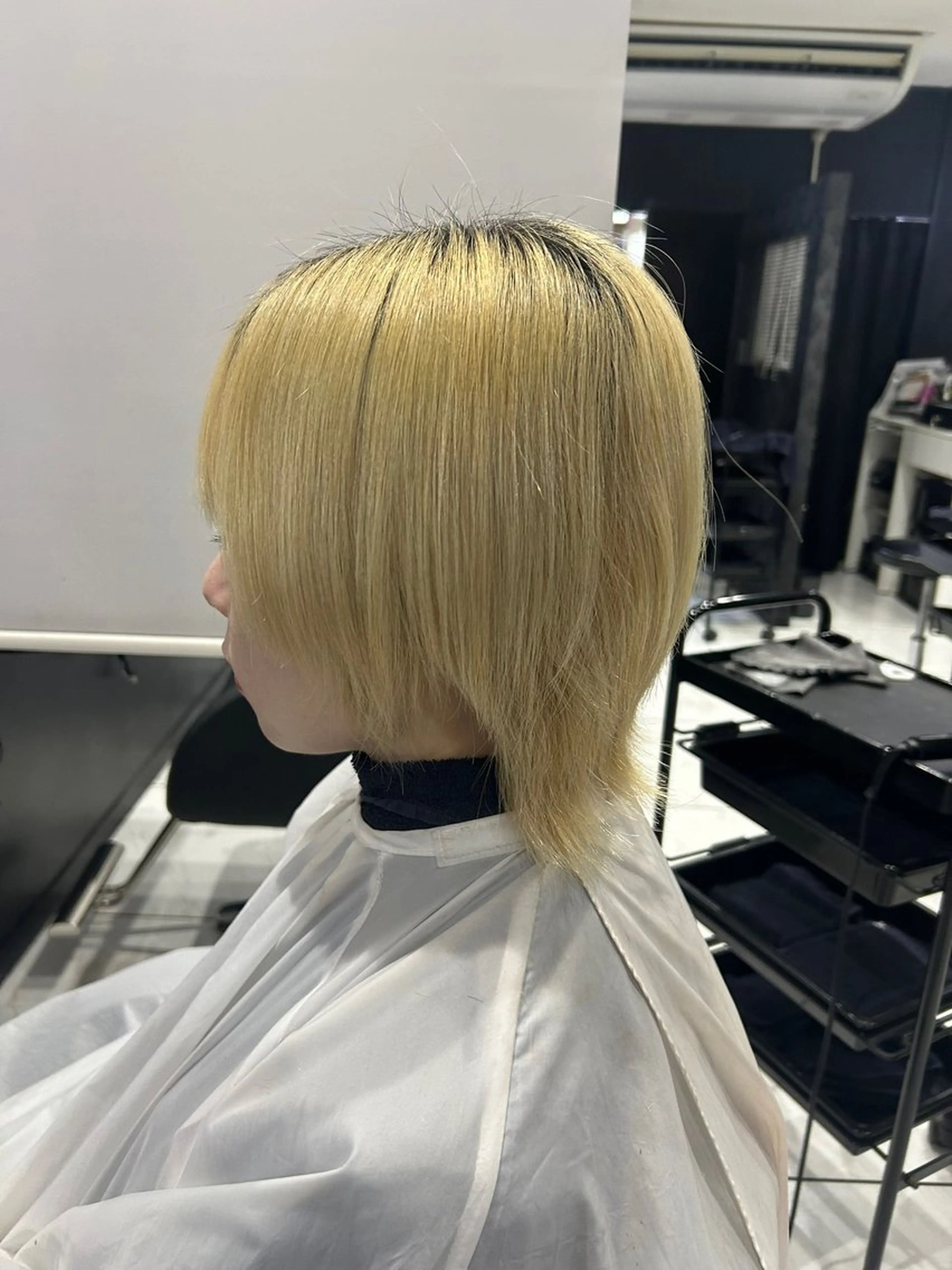 ショート ウルフカット 長田 麻友子のヘアスタイル