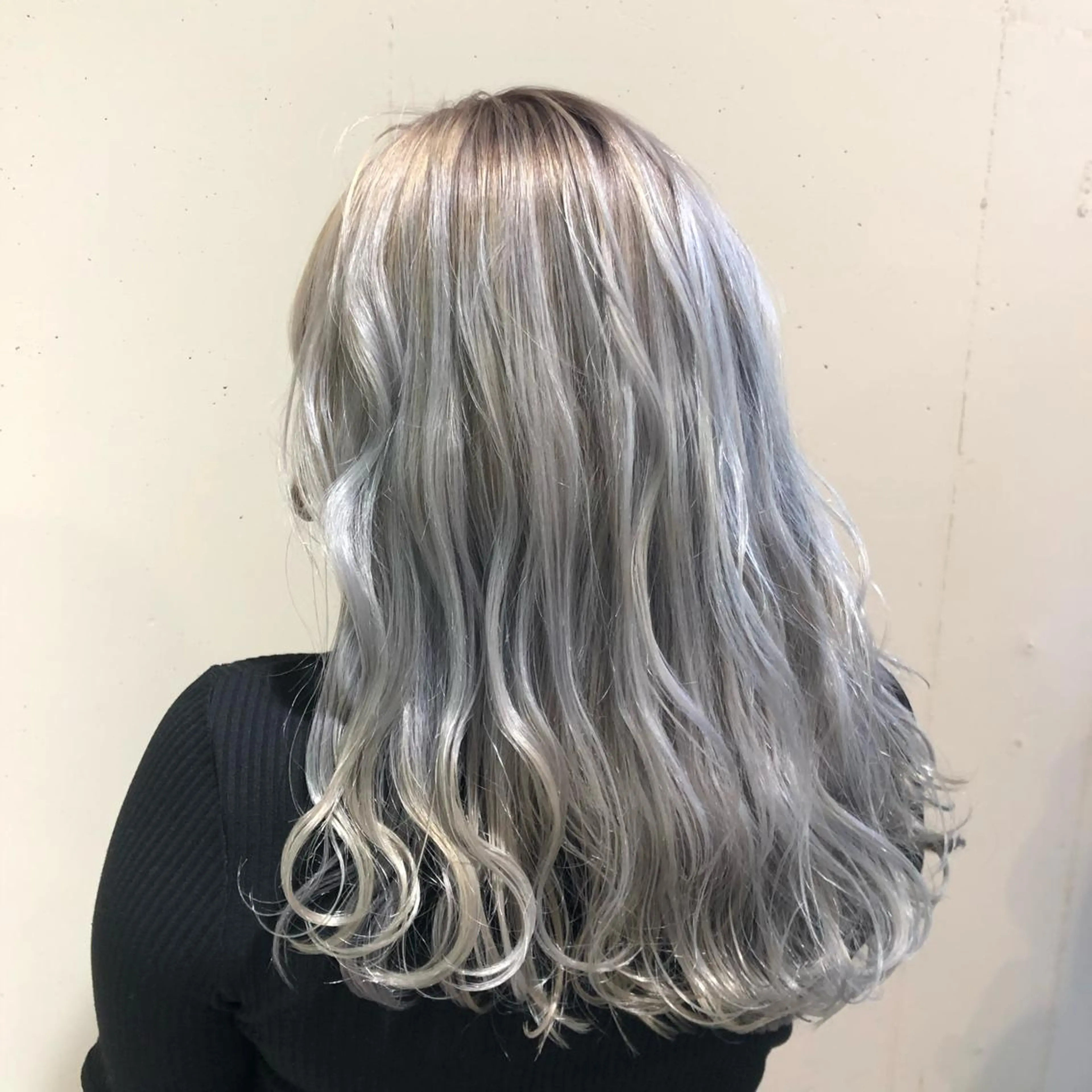 ミディアム カラー パーマ ヘアアレンジ バレイヤージュ ベージュカラー ブリーチ ケアブリーチ 透明感カラー 【ツヤ髪美容師】 ツダケイスケのヘアスタイル