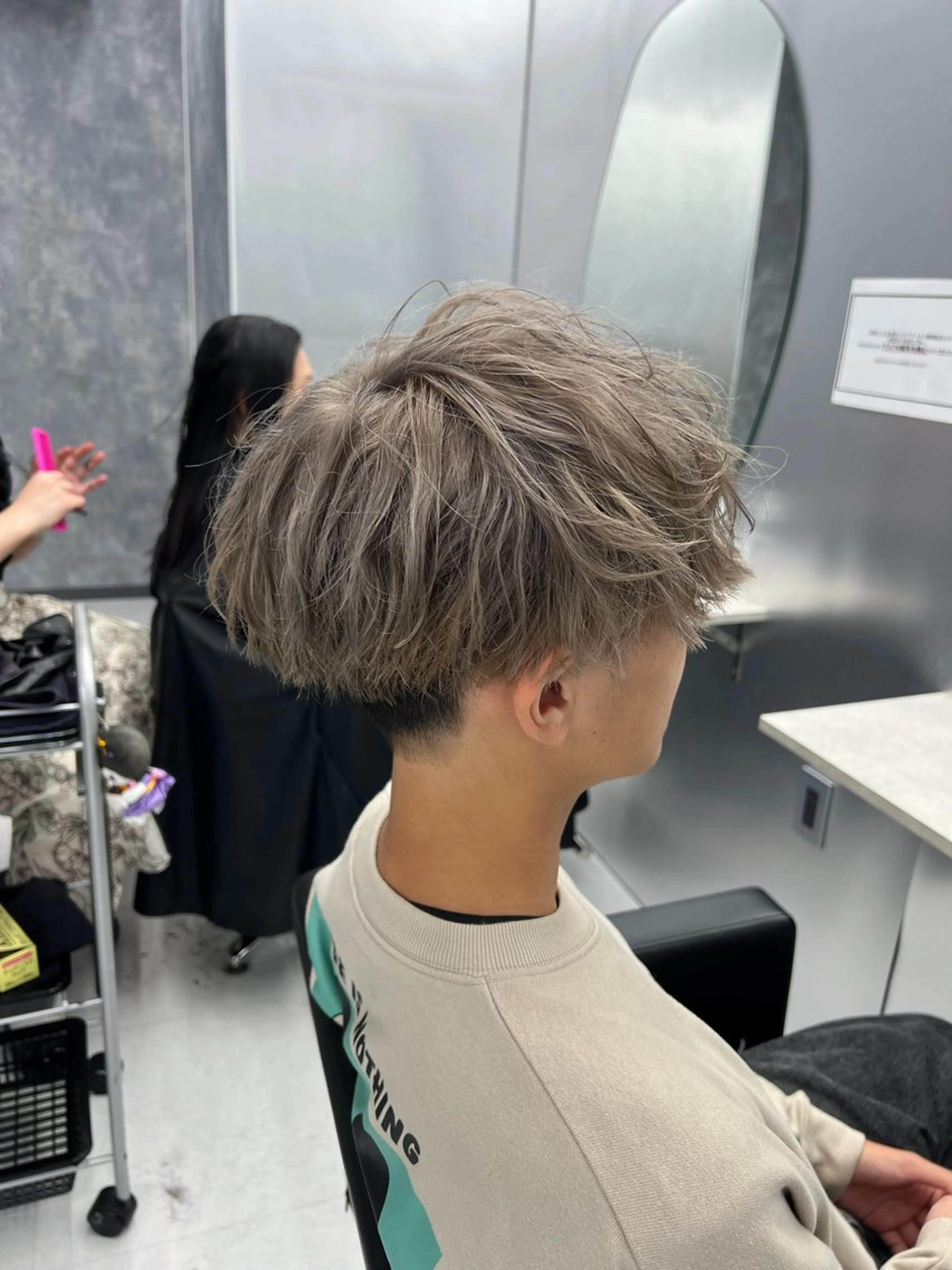 ミディアム カラー メンズ 👑高評価多数エク ステ×ハイトーン唯澄のヘアスタイル