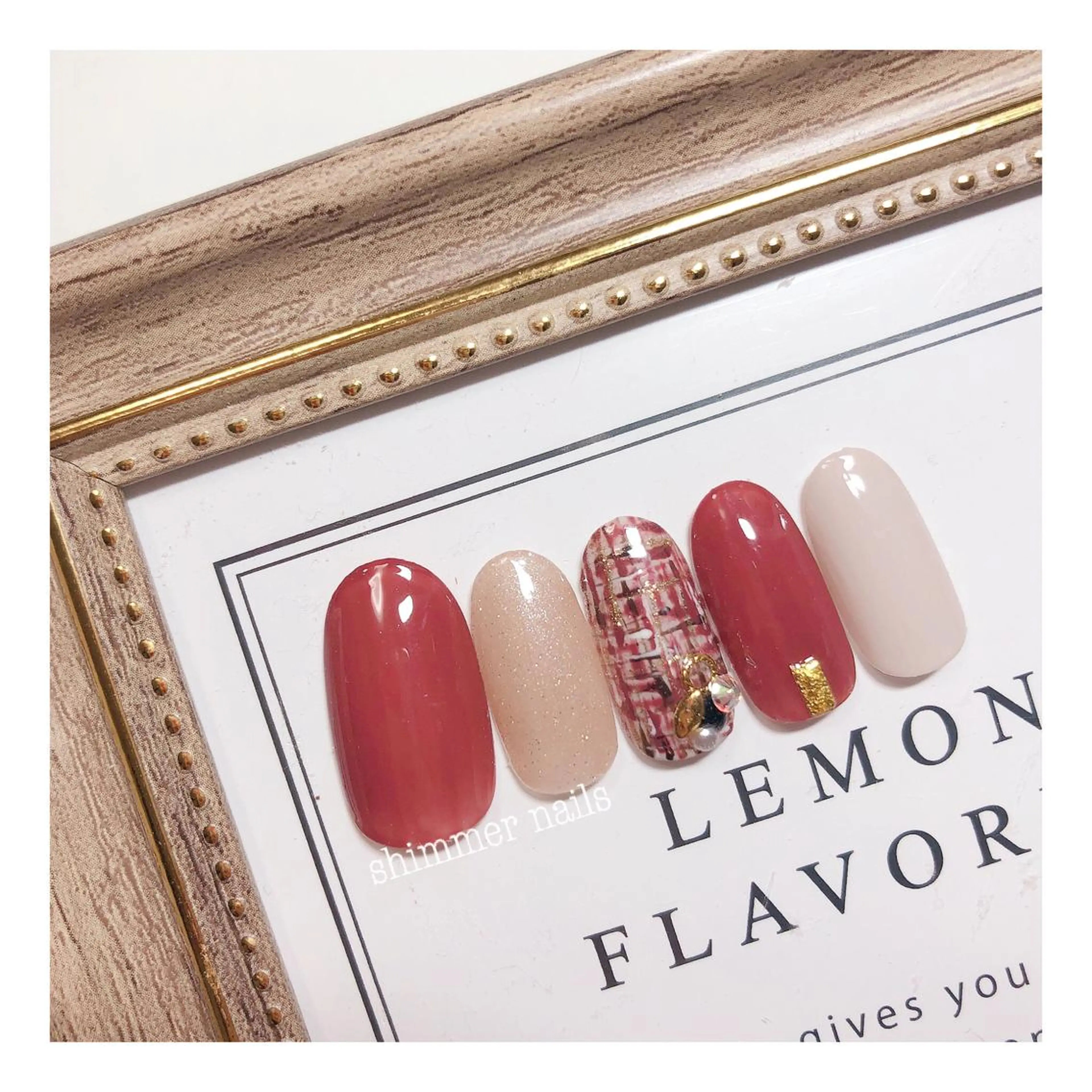 ネイル 赤色 フットネイル shimmer nailsのネイルデザイン