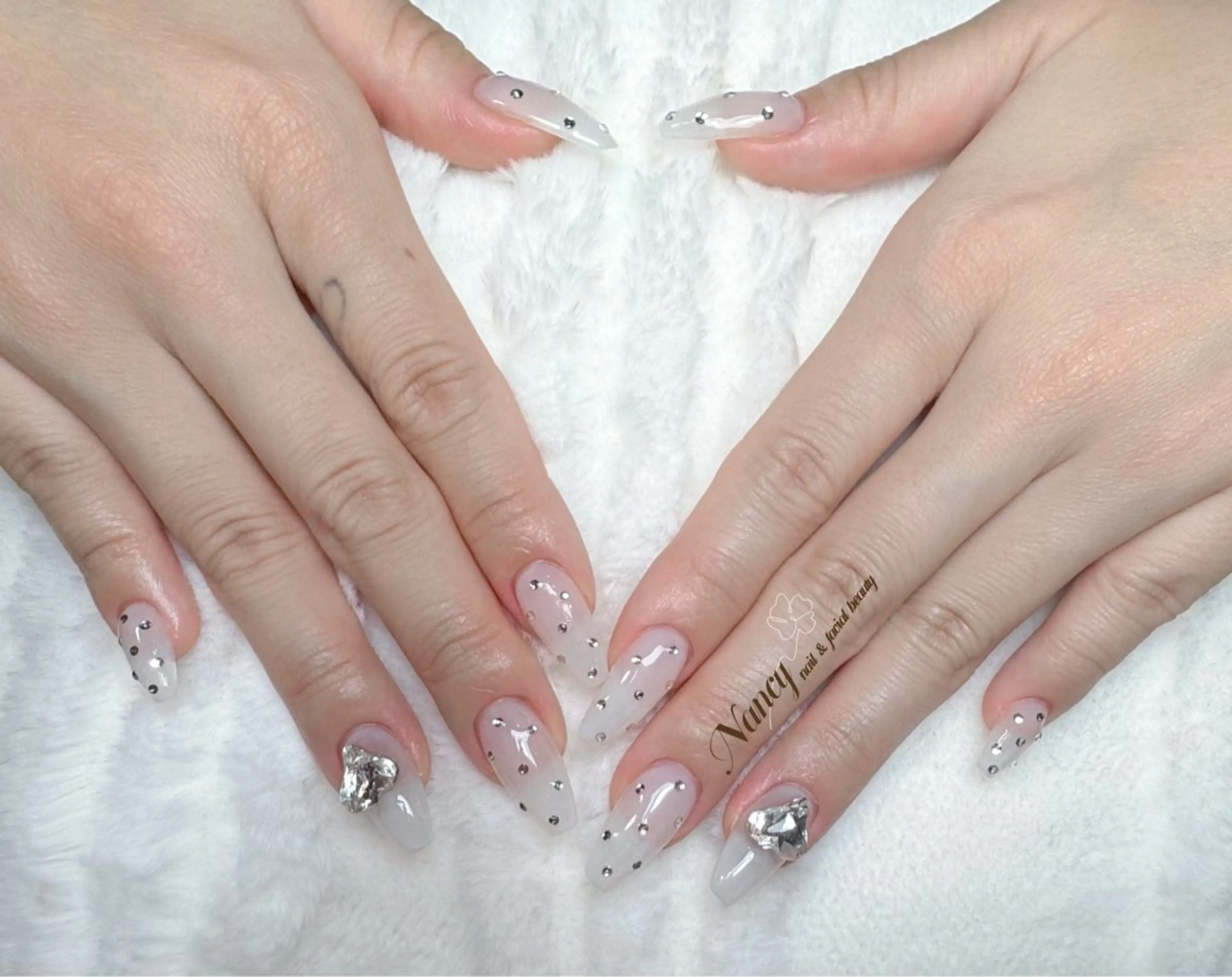 ネイル ハンドネイル ハンドケア nancy nailのネイルデザイン