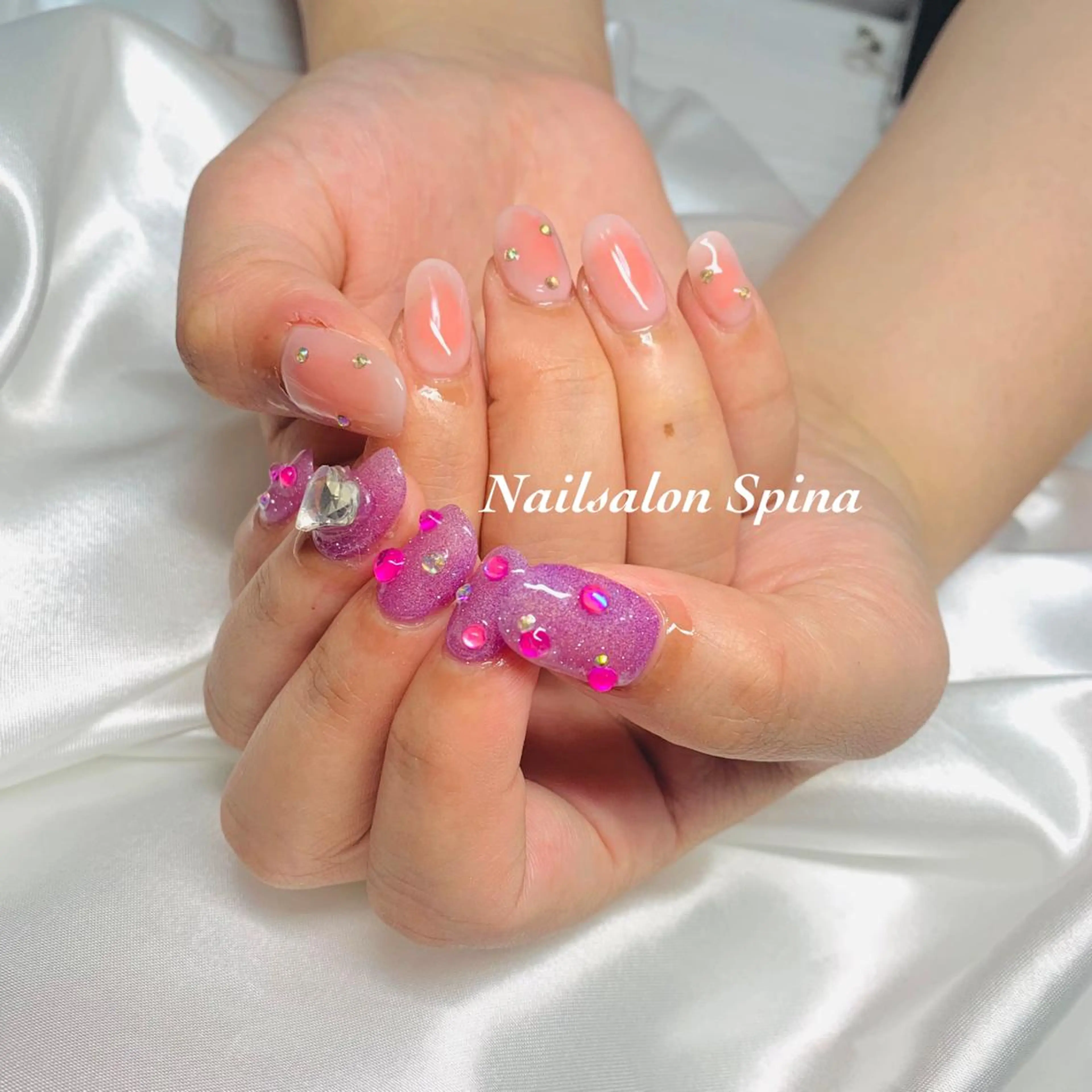 ネイル チークネイル ジェルネイル 韓国ネイル パラジェル Nailsalon Spina 琴美のネイルデザイン