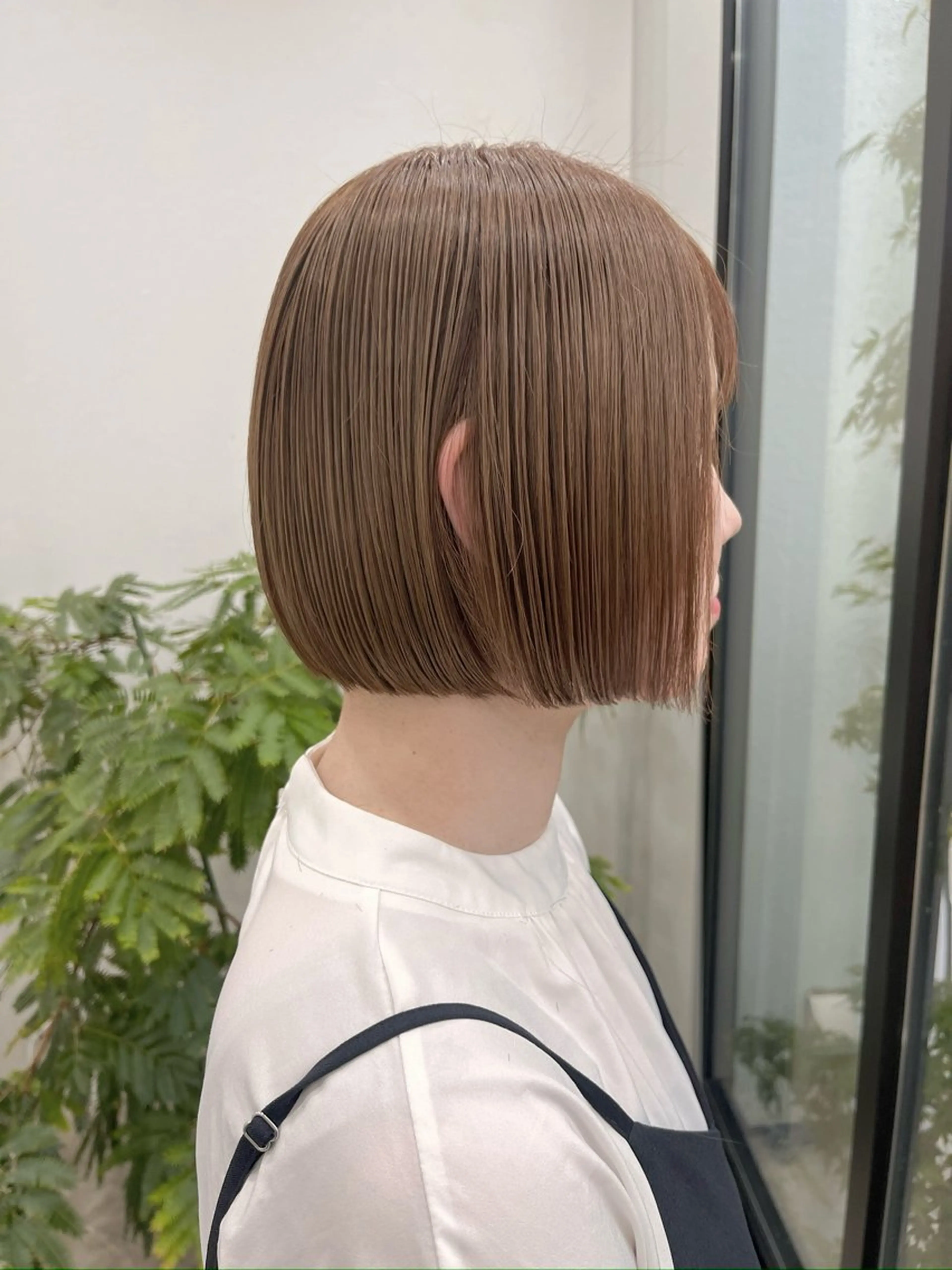 ショート カラー ベージュカラー ブリーチ ボブ kitagawa mayuのヘアスタイル