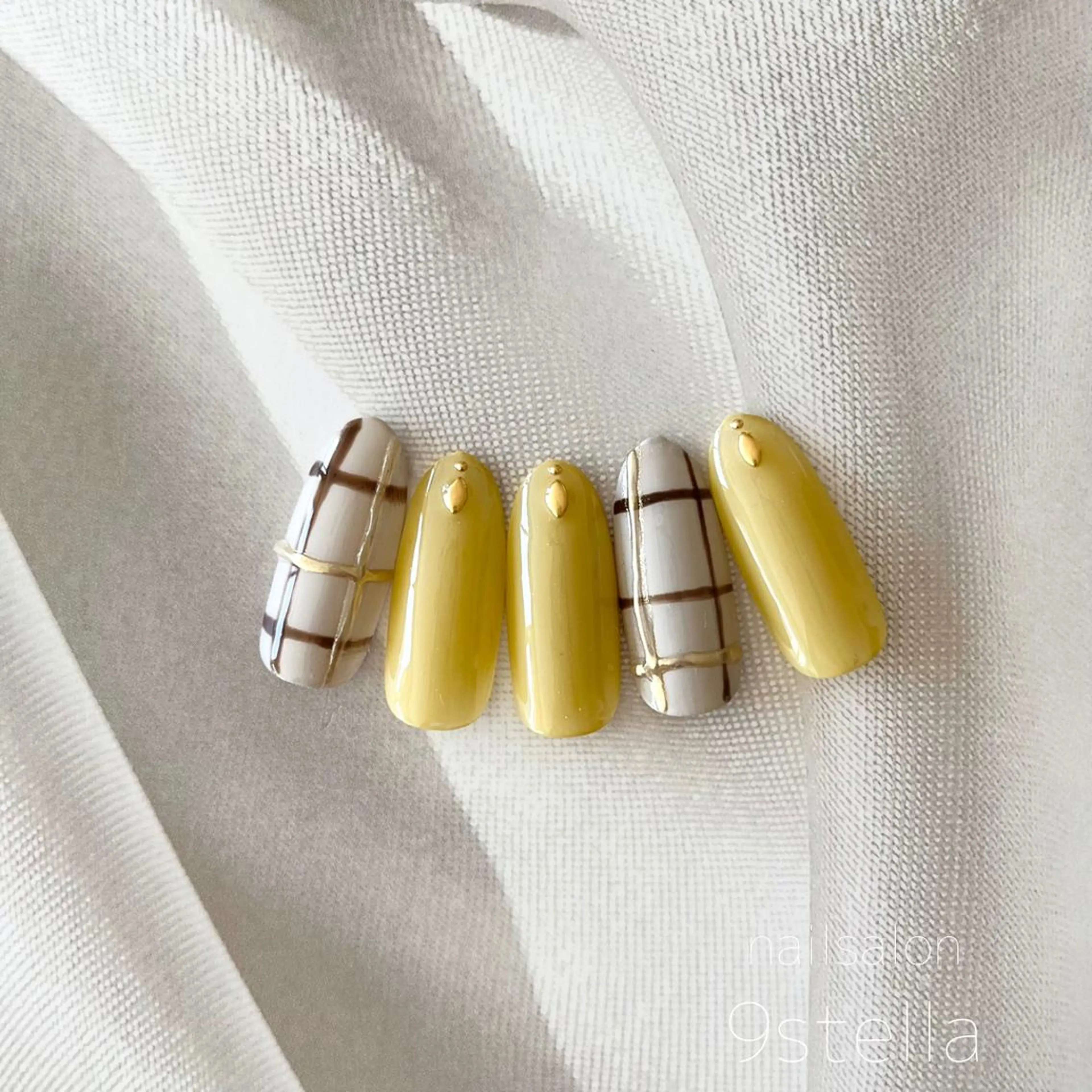 ネイル ハンドネイル nailsalon 9stella所属・久保 菜摘のネイルデザイン