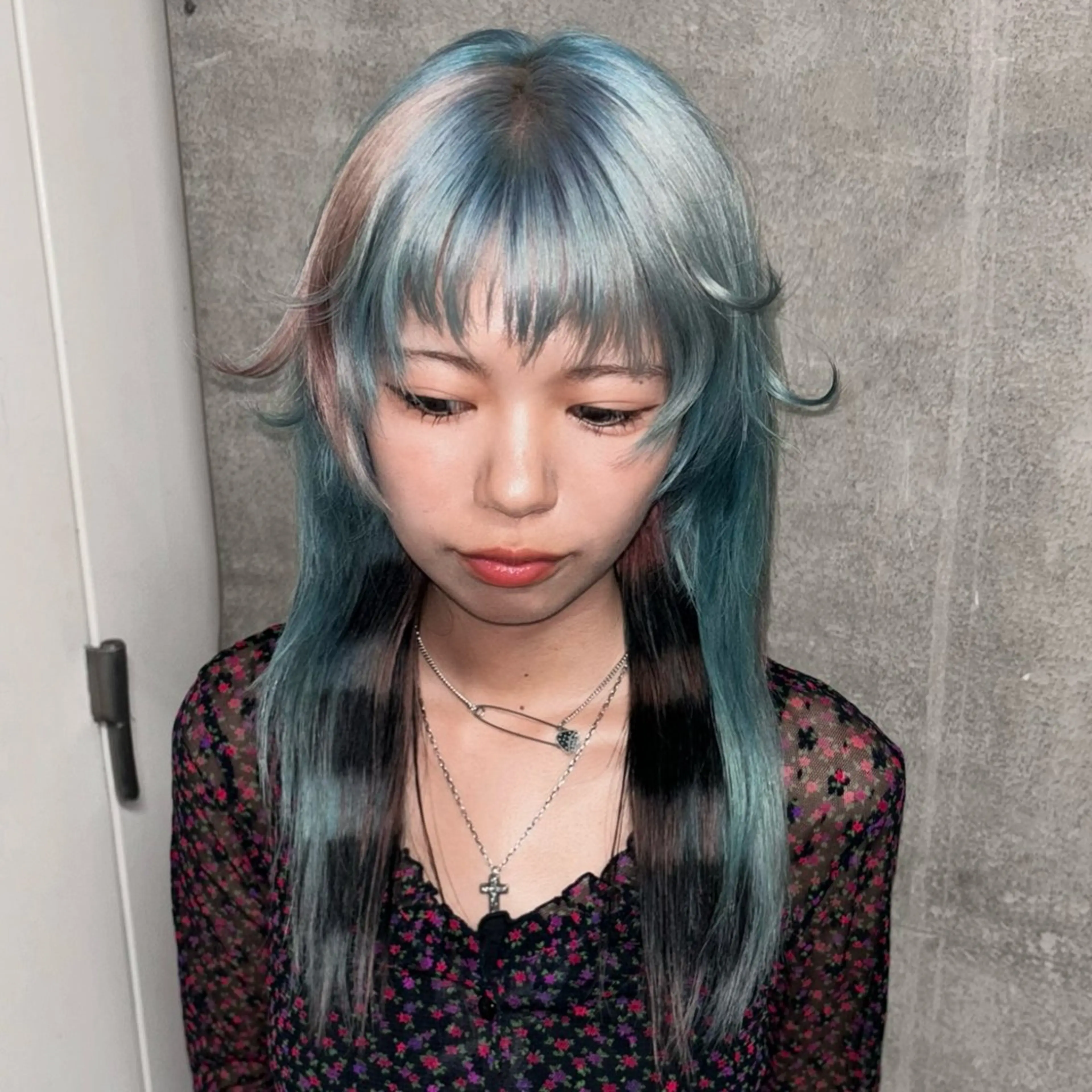 ロング カラー ヘアカラー トリートメント 💫miyu💫デザ インカラー/アレンジのヘアスタイル