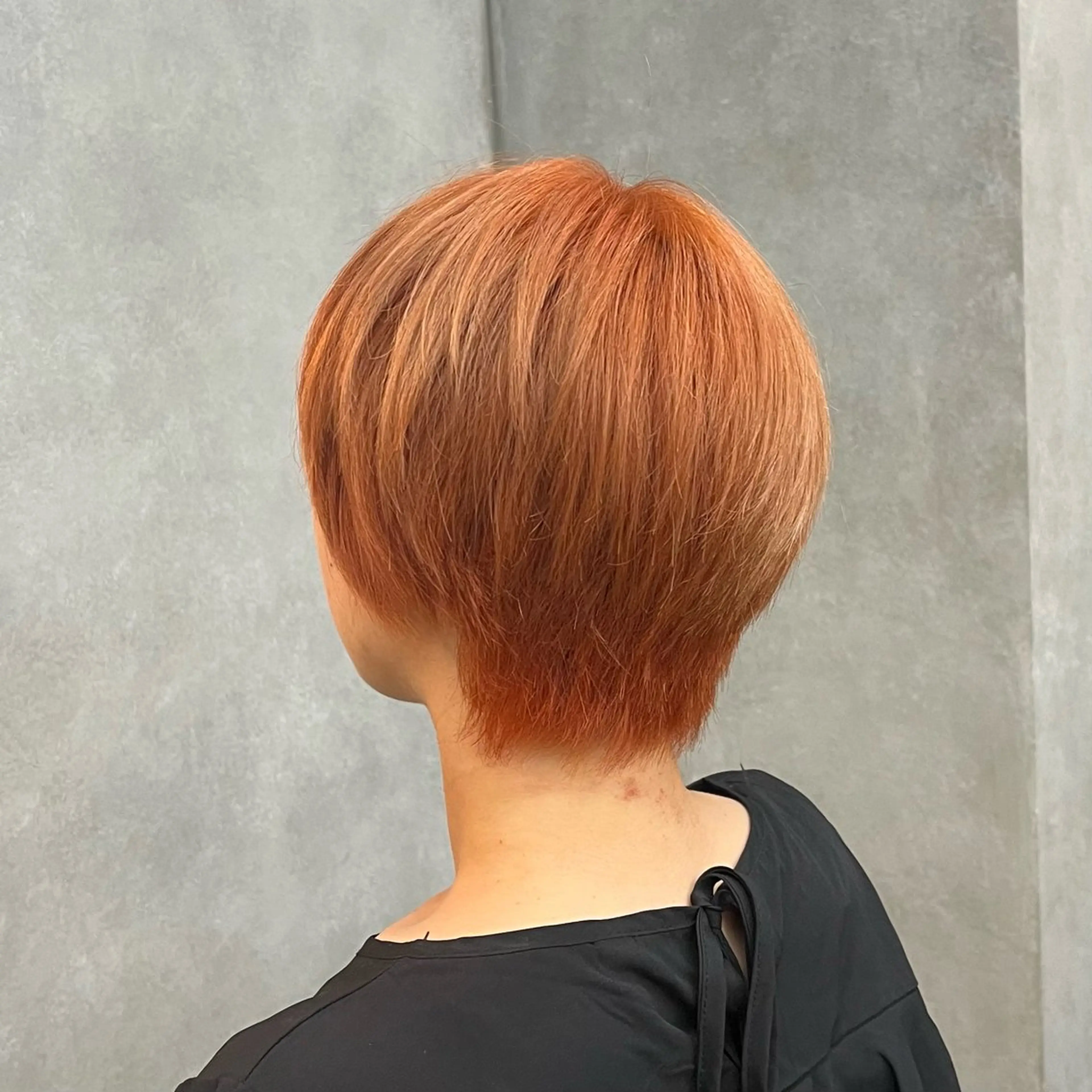 ショート カラー ブリーチ ハイトーンカラー ヘアカラー BELO OSAKA マオのヘアスタイル