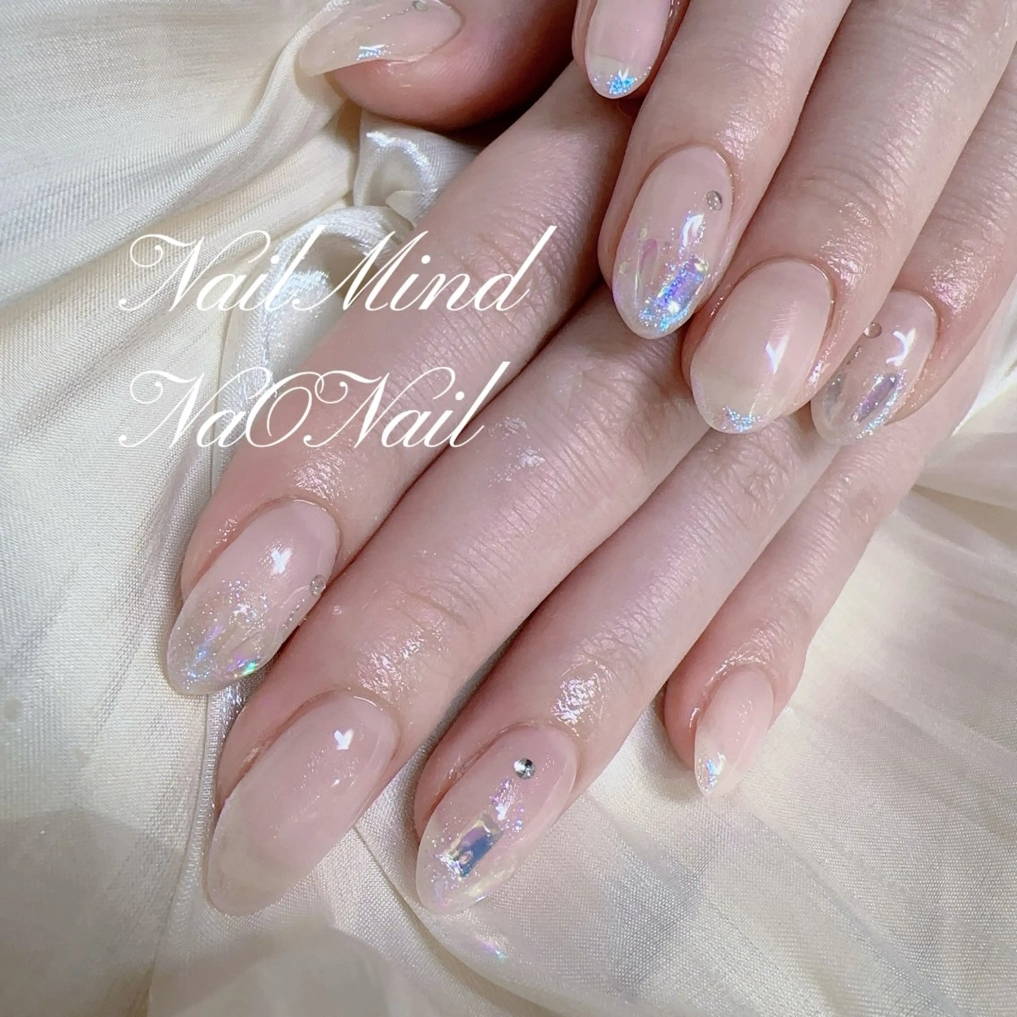 ネイル オーロラネイル シンプルネイル ストーンネイル ハンドネイル Nail Mind (NaONail）のネイルデザイン
