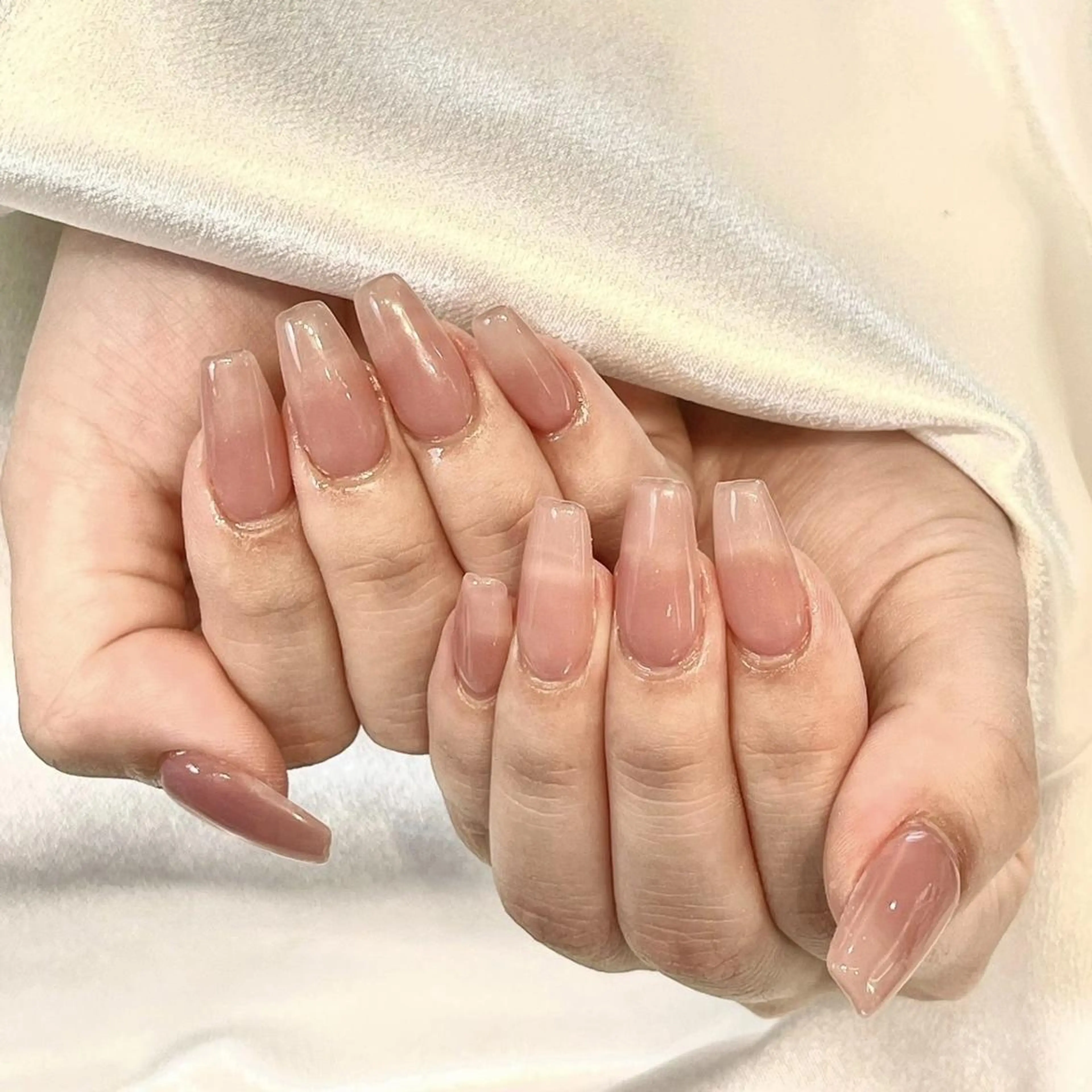ネイル RAFFINE 月🦋🩵のネイルデザイン