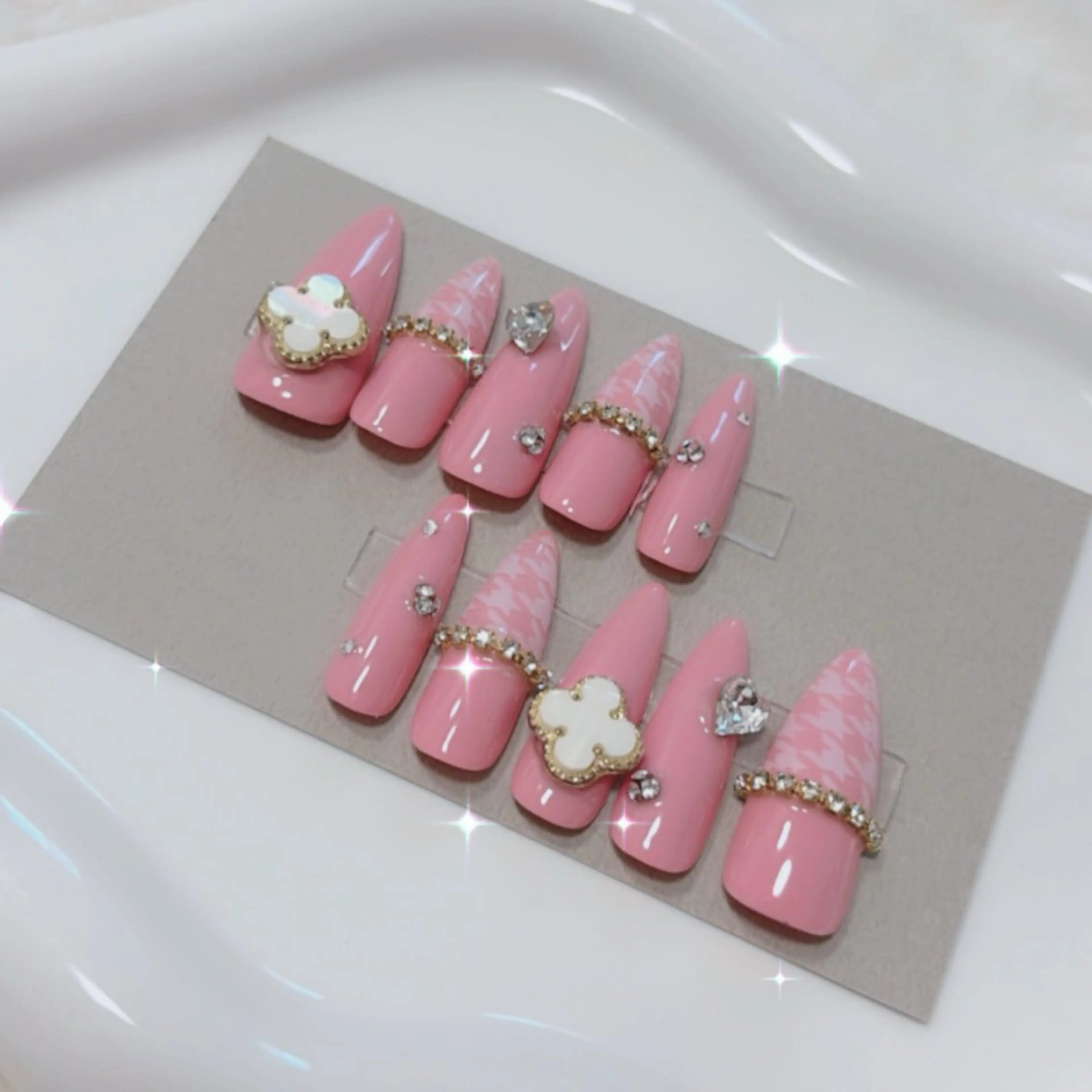 ネイル ハンドネイル STELLA ✩のネイルデザイン