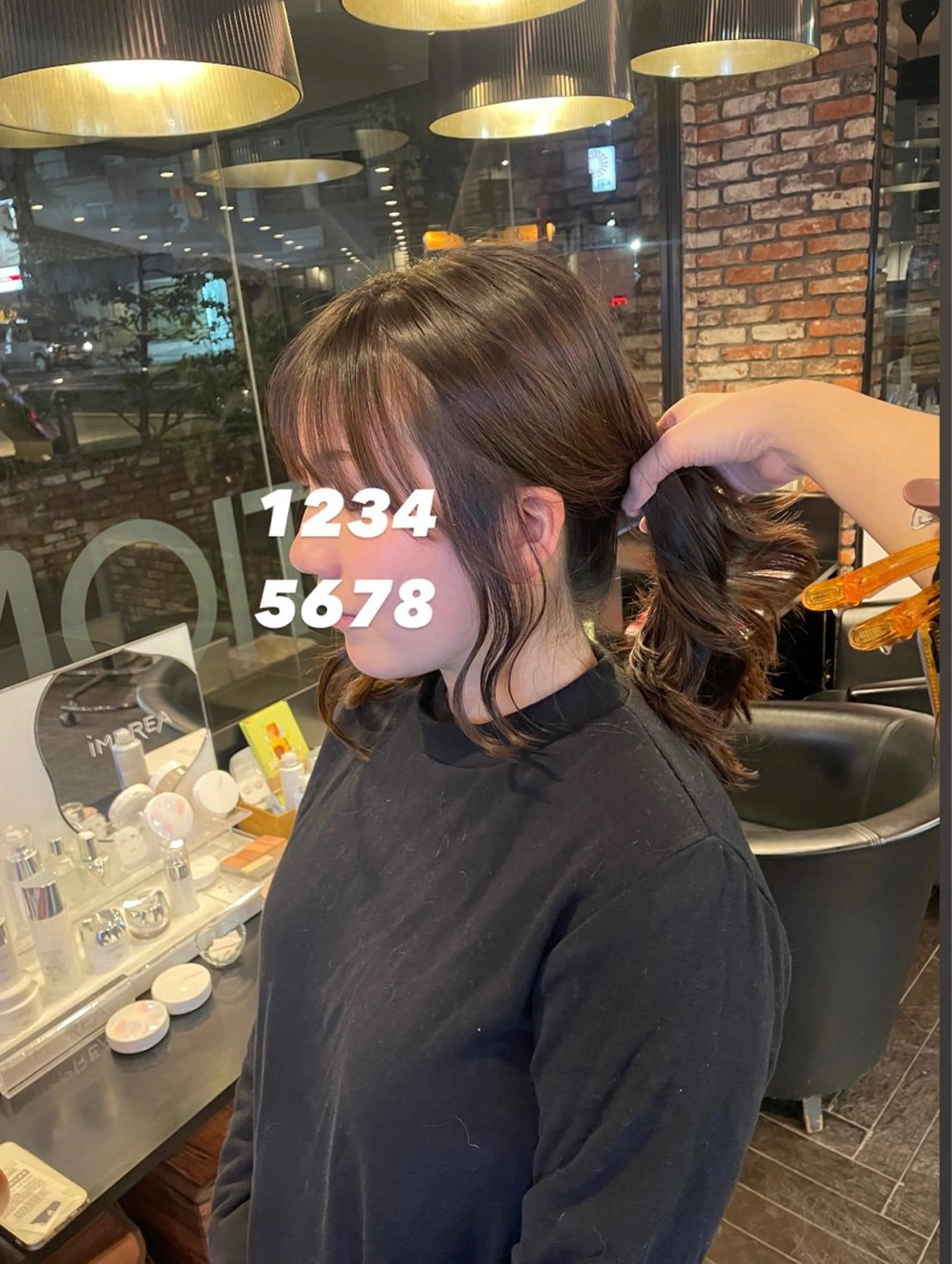 ミディアム 顔周りカット マ オのヘアスタイル