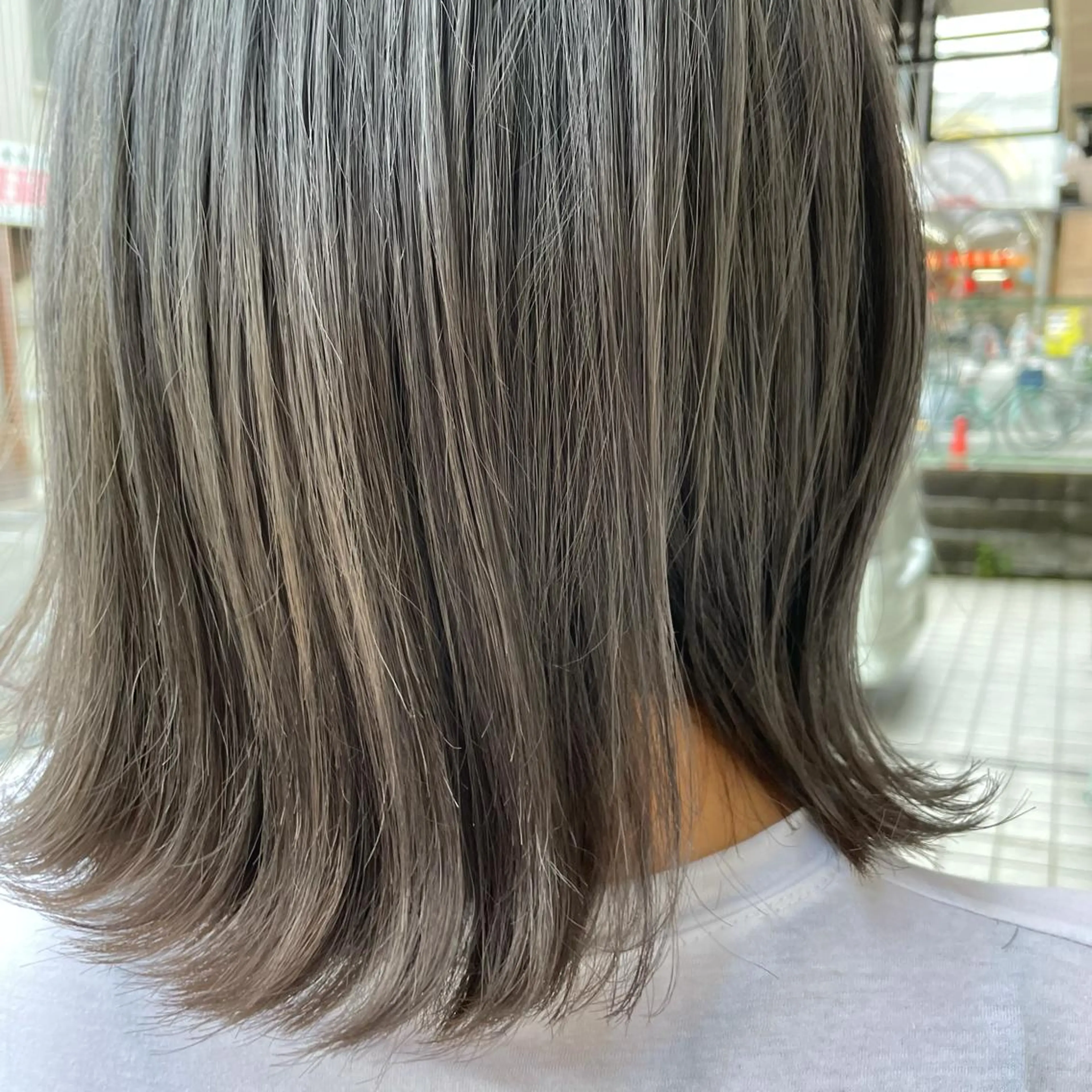 ミディアム カット ヘアカラー トリートメント しもかわ かほのヘアスタイル