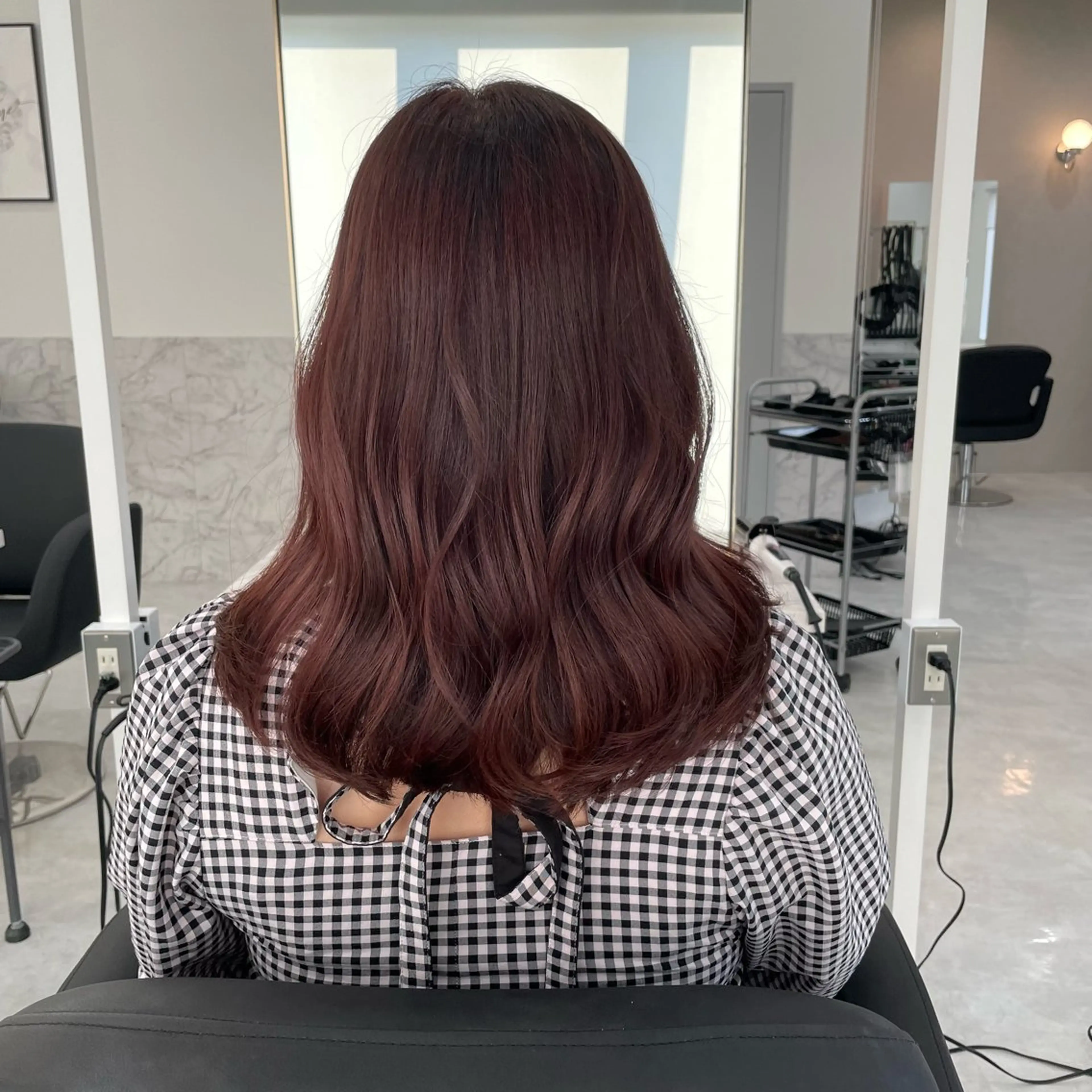 ミディアム BLEACHI桜田店所属・BLEACHI桜田店 西澤元気のヘアスタイル