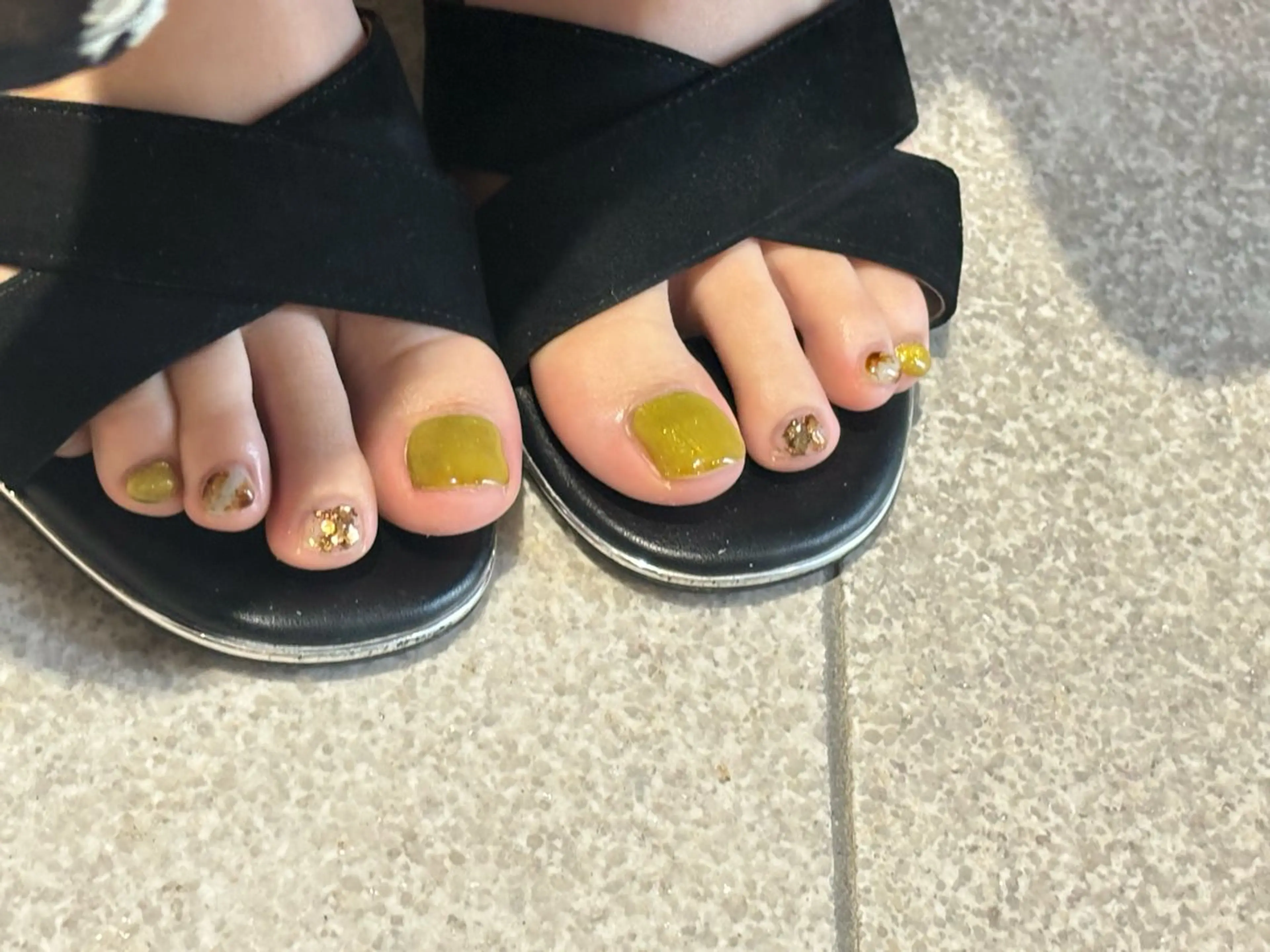 ネイル フットネイル ネイルサロンマーノ所属・mano Hanaのネイルデザイン