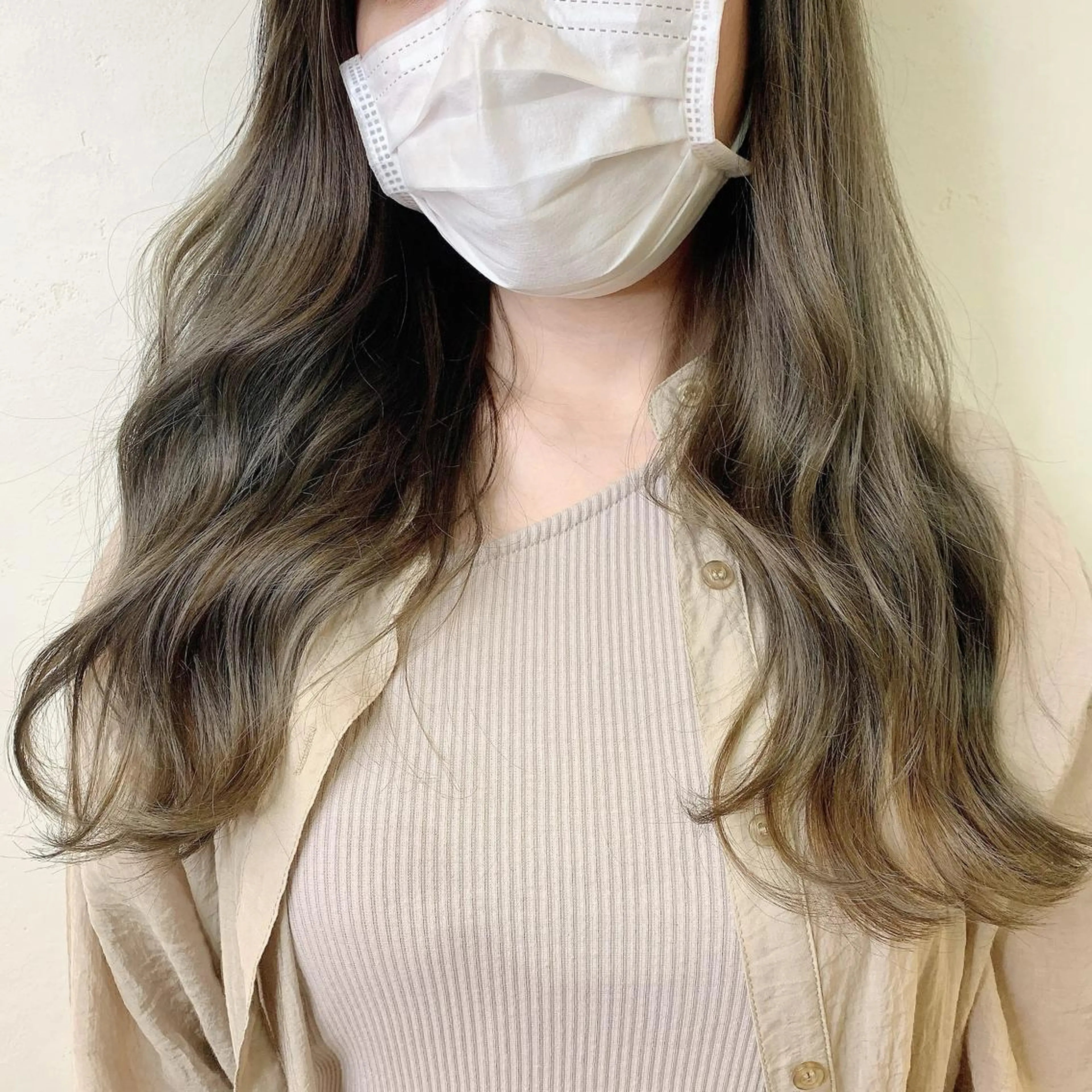 セミロング カラー パーマ ヘアアレンジ キッズ ネイル マツエク・マツパ ブリーチ ケアブリーチ ダブルカラー ハイライトカラー イルミナカラー ブリーチなしカラー 特化　　kaiのヘアスタイル