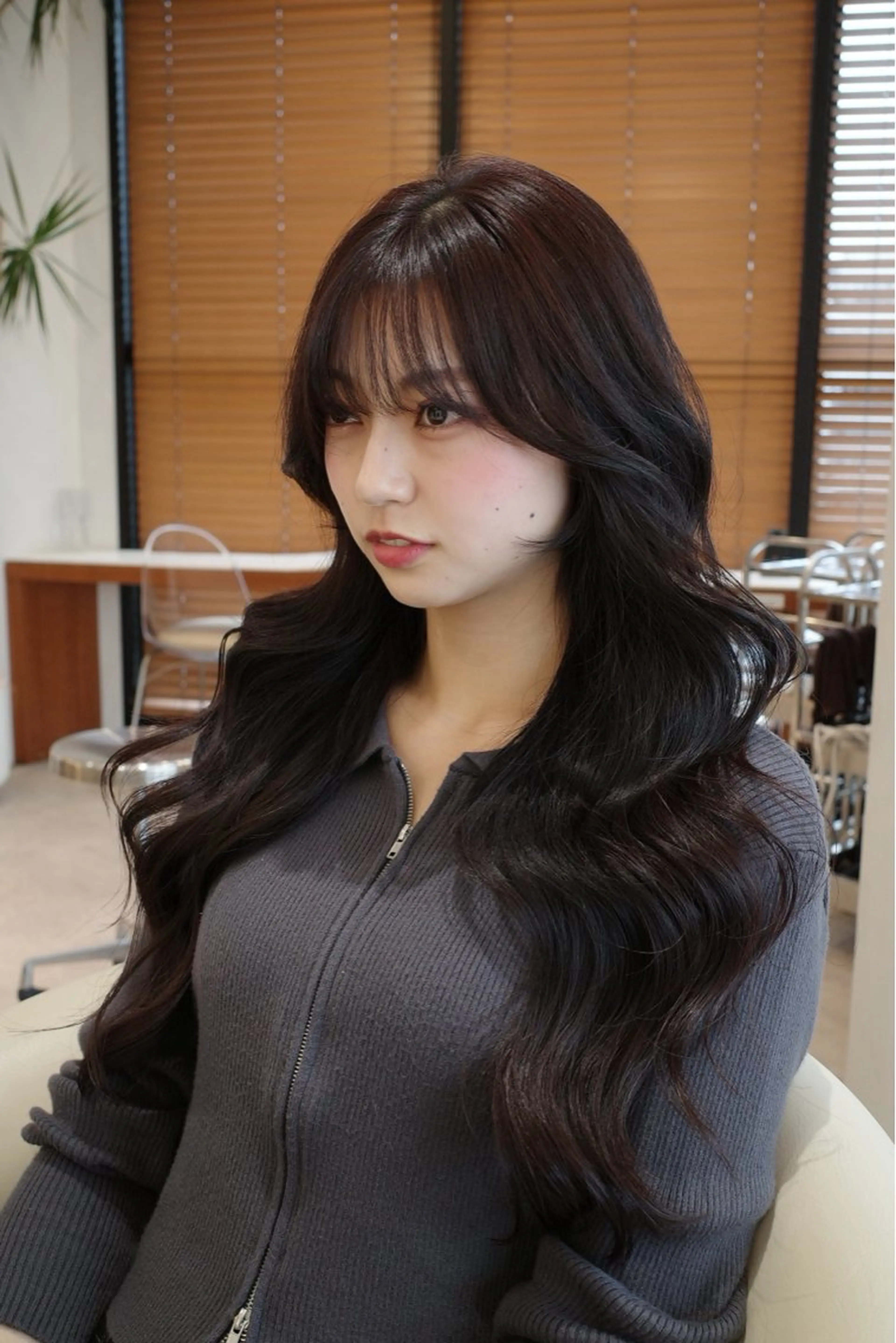 ロング カラー ブラウンカラー ラベンダーカラー 韓国風ヘア レイヤーカット カット ヘアカラー ヘアセット 韓国レイヤー🇰🇷 韓国研修◎渋谷カイトのヘアスタイル