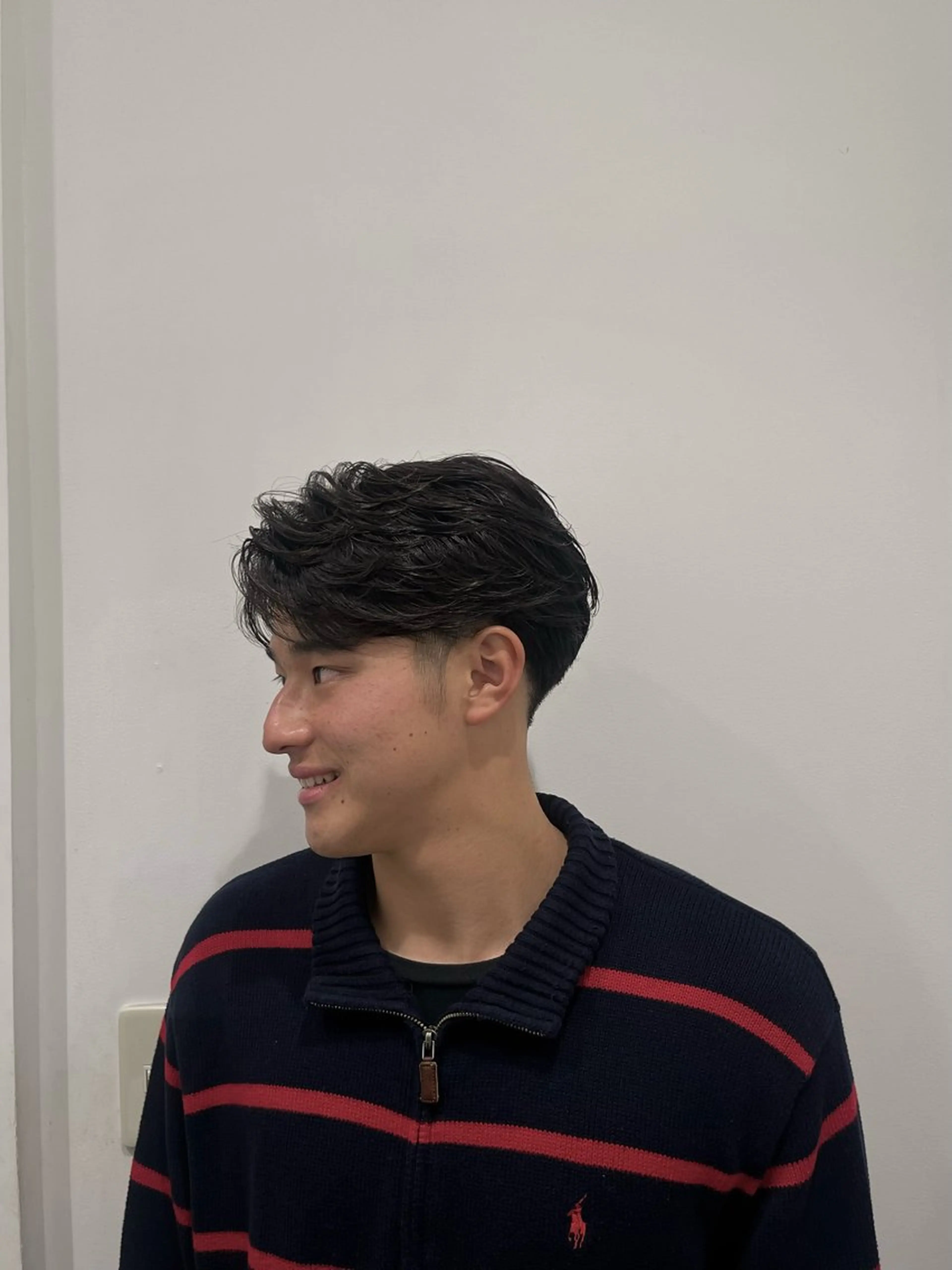 パーマ メンズ フェザーパーマ メンズパーマ ニュアンスパーマ カット パーマ fifth 柏崎功真のヘアスタイル