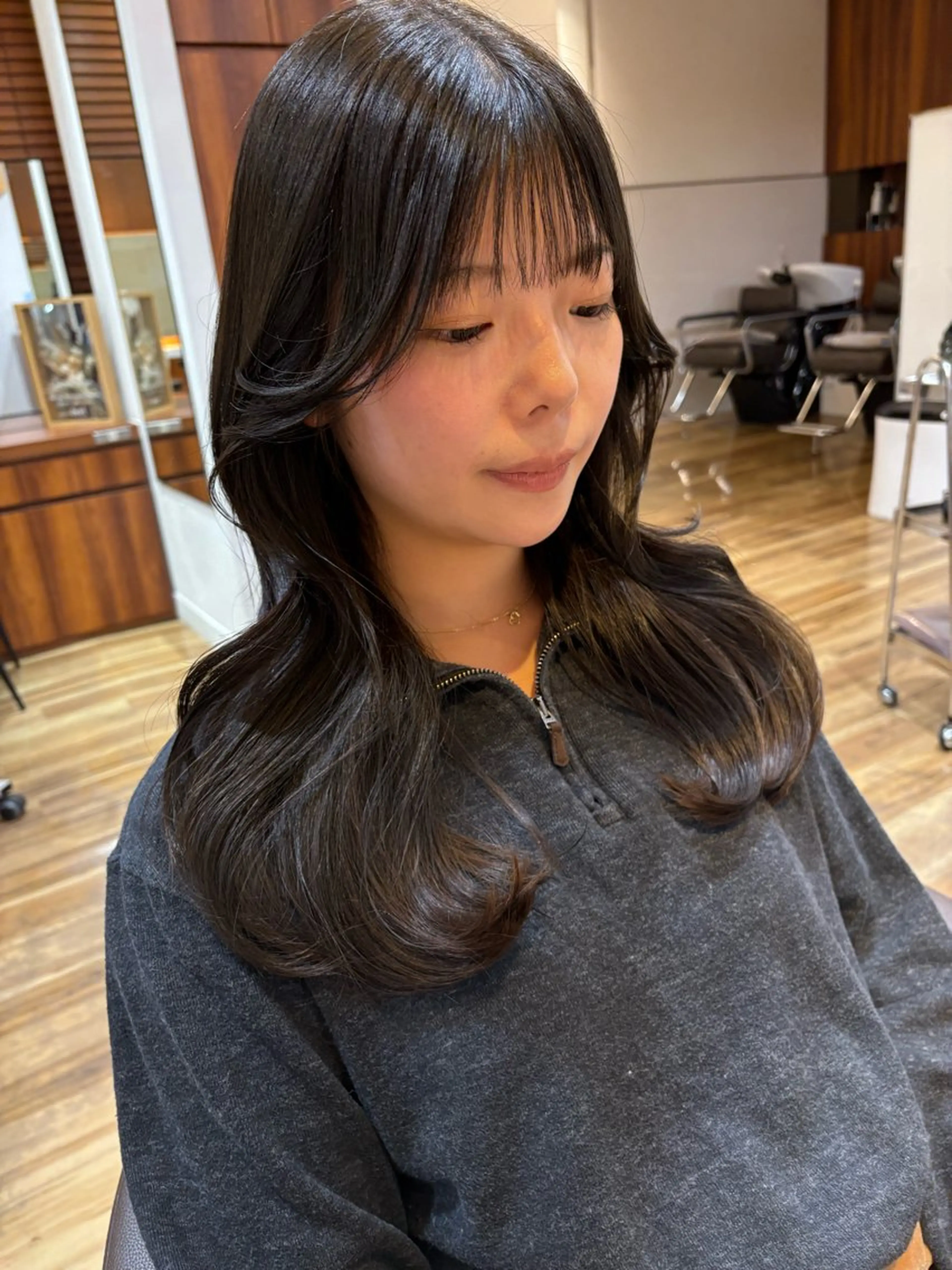 ロング カラー ブラウンカラー モカブラウン 韓国風ヘア カット ヘアカラー トリートメント レイヤーカット /透明感/千葉怜寿のヘアスタイル