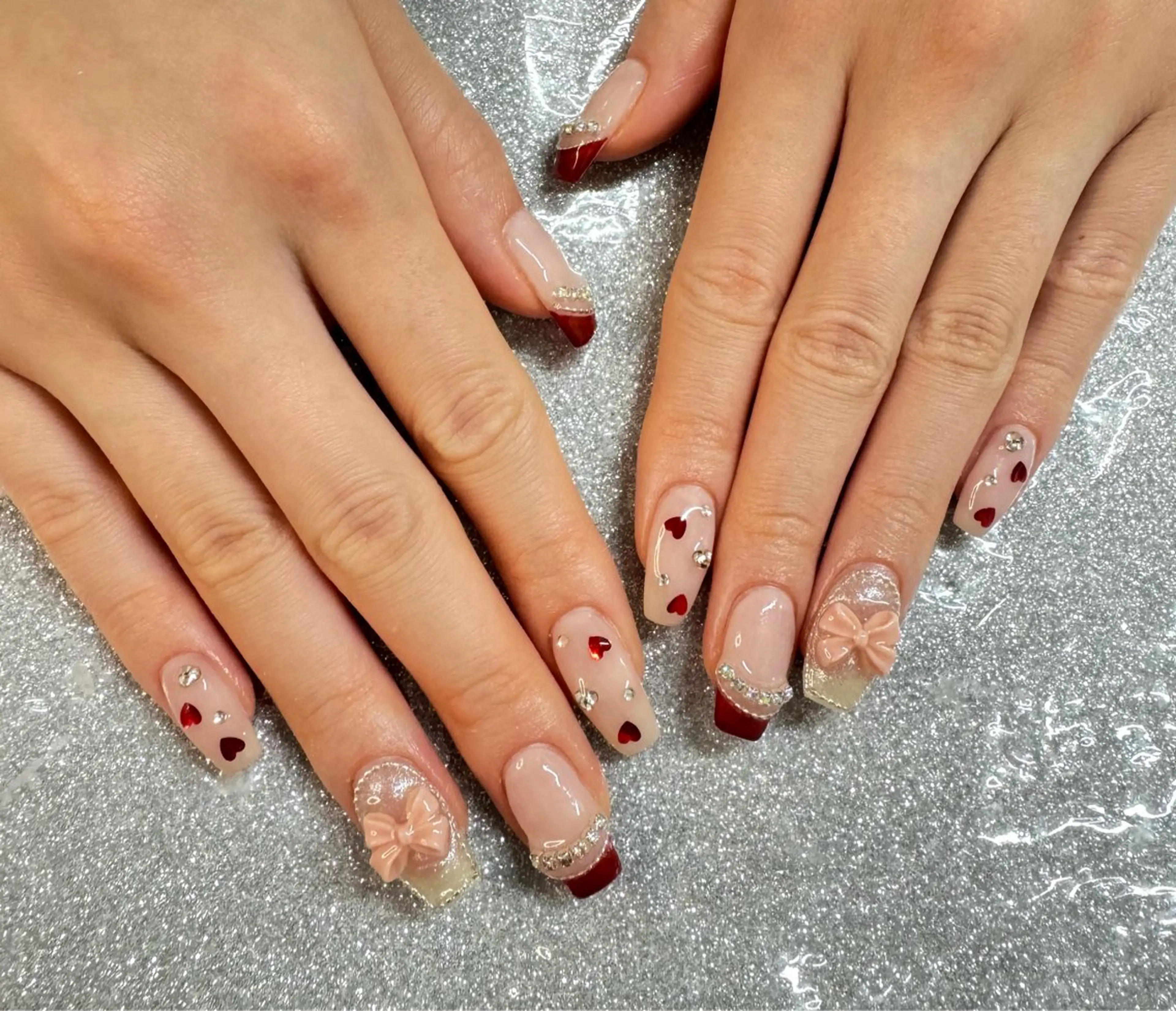 ネイル ハンドネイル VIERU RIRIKA🌻のネイルデザイン