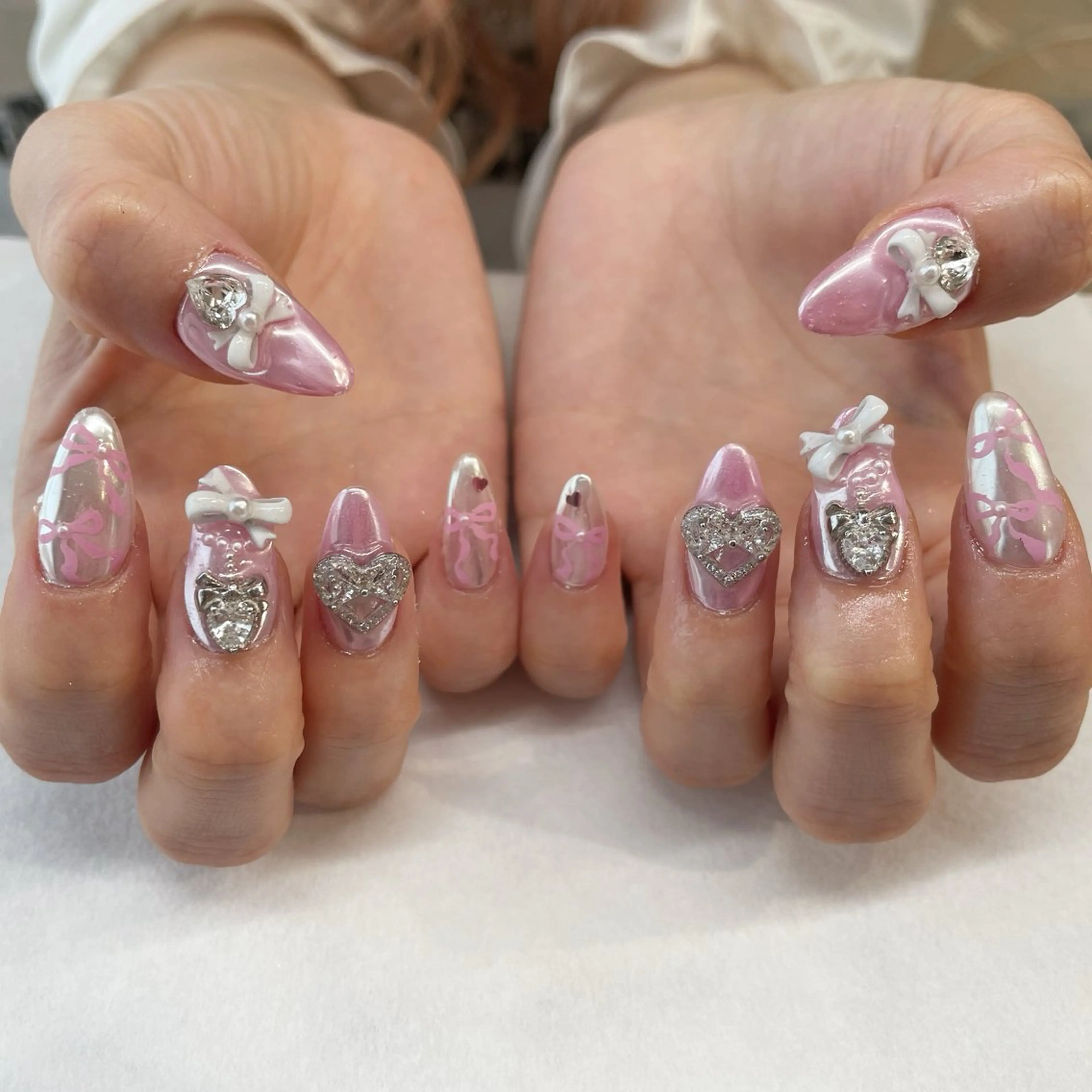 ネイル ハンドネイル 💎🐰 saki. m 🐰💎のネイルデザイン