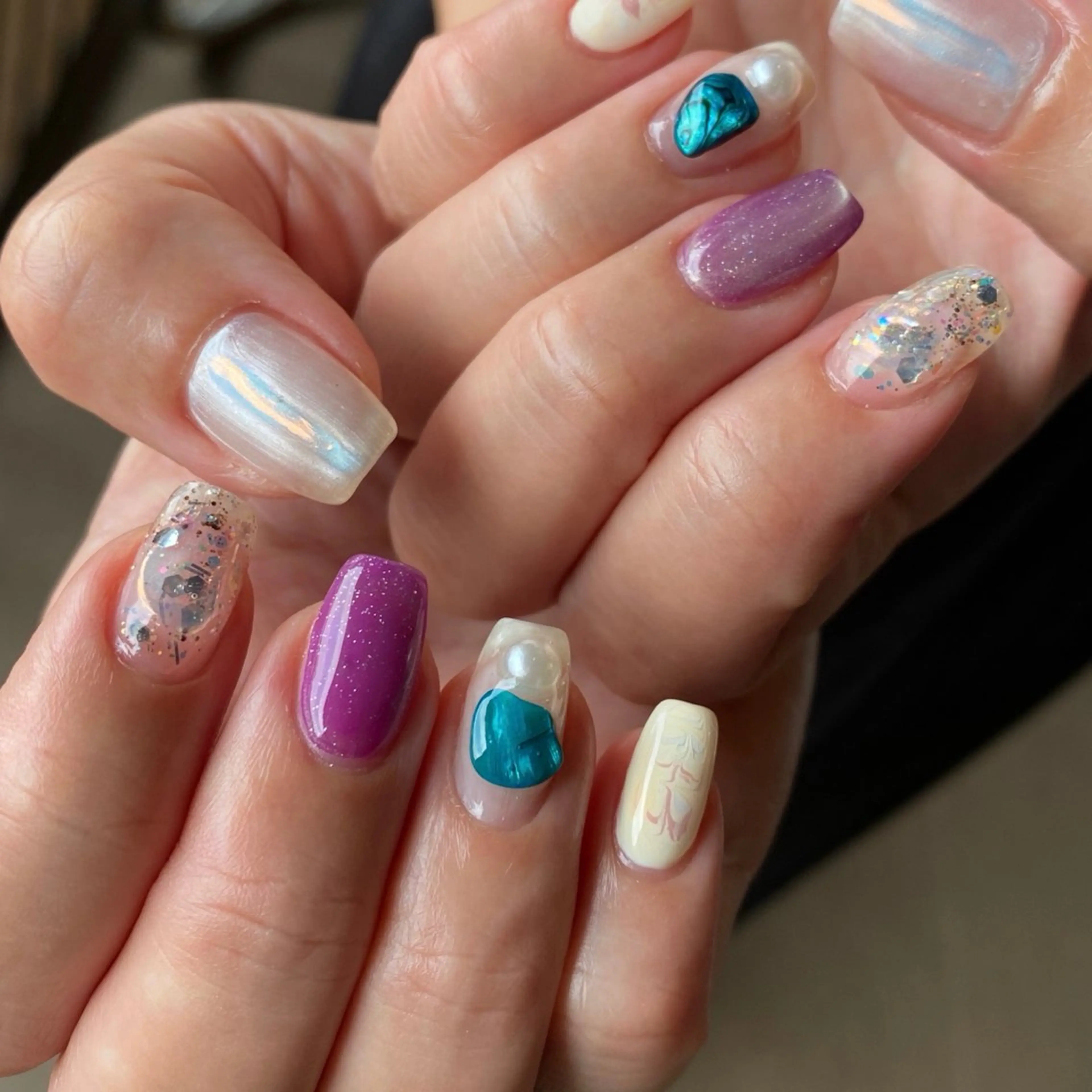ネイル マグネットネイル ニュアンスネイル ぷっくりネイル ハンドネイル nail amuseのネイルデザイン