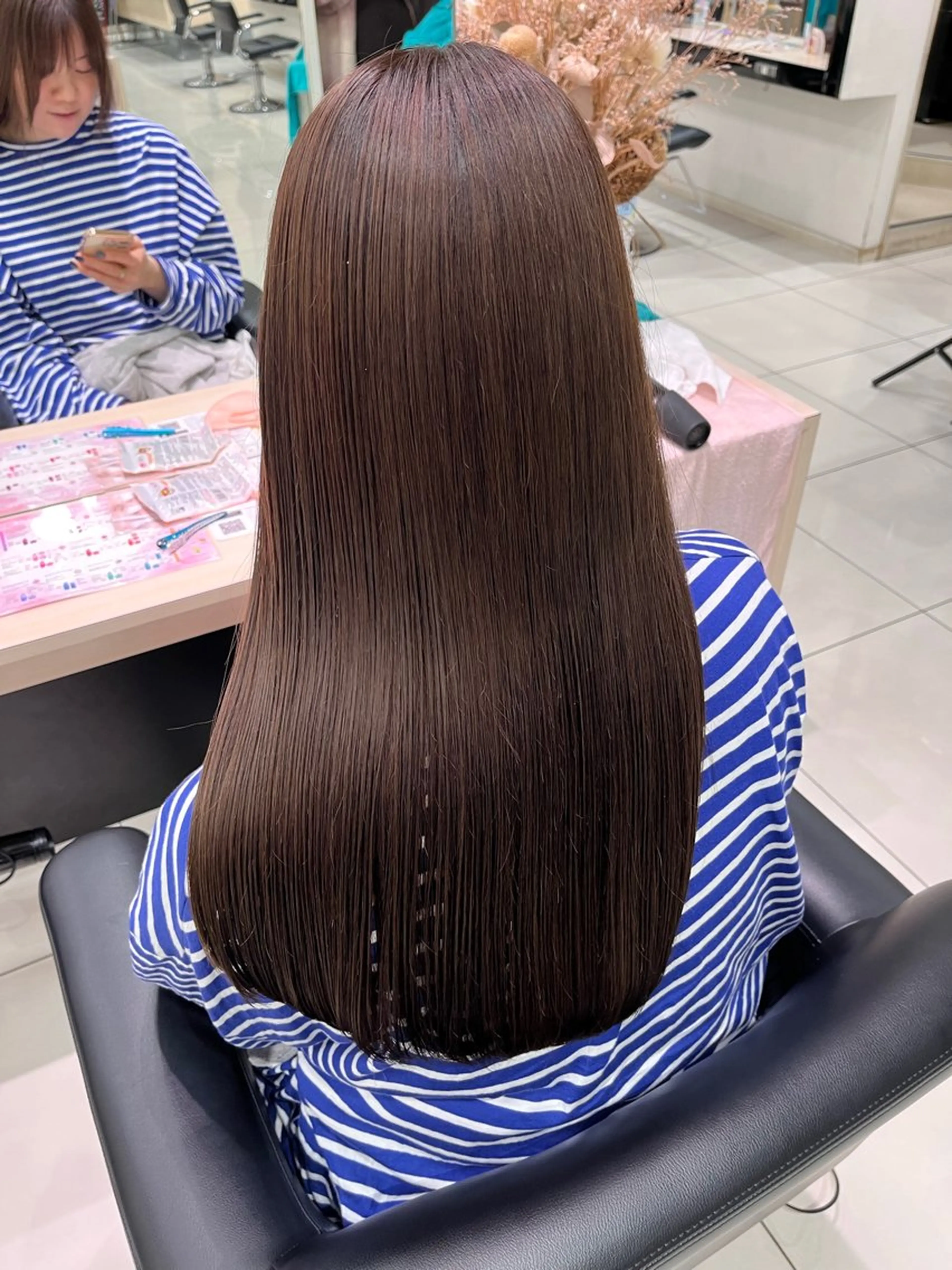 ロング ‎‪🩰 艶髪ト レンド しおり🔅のヘアスタイル