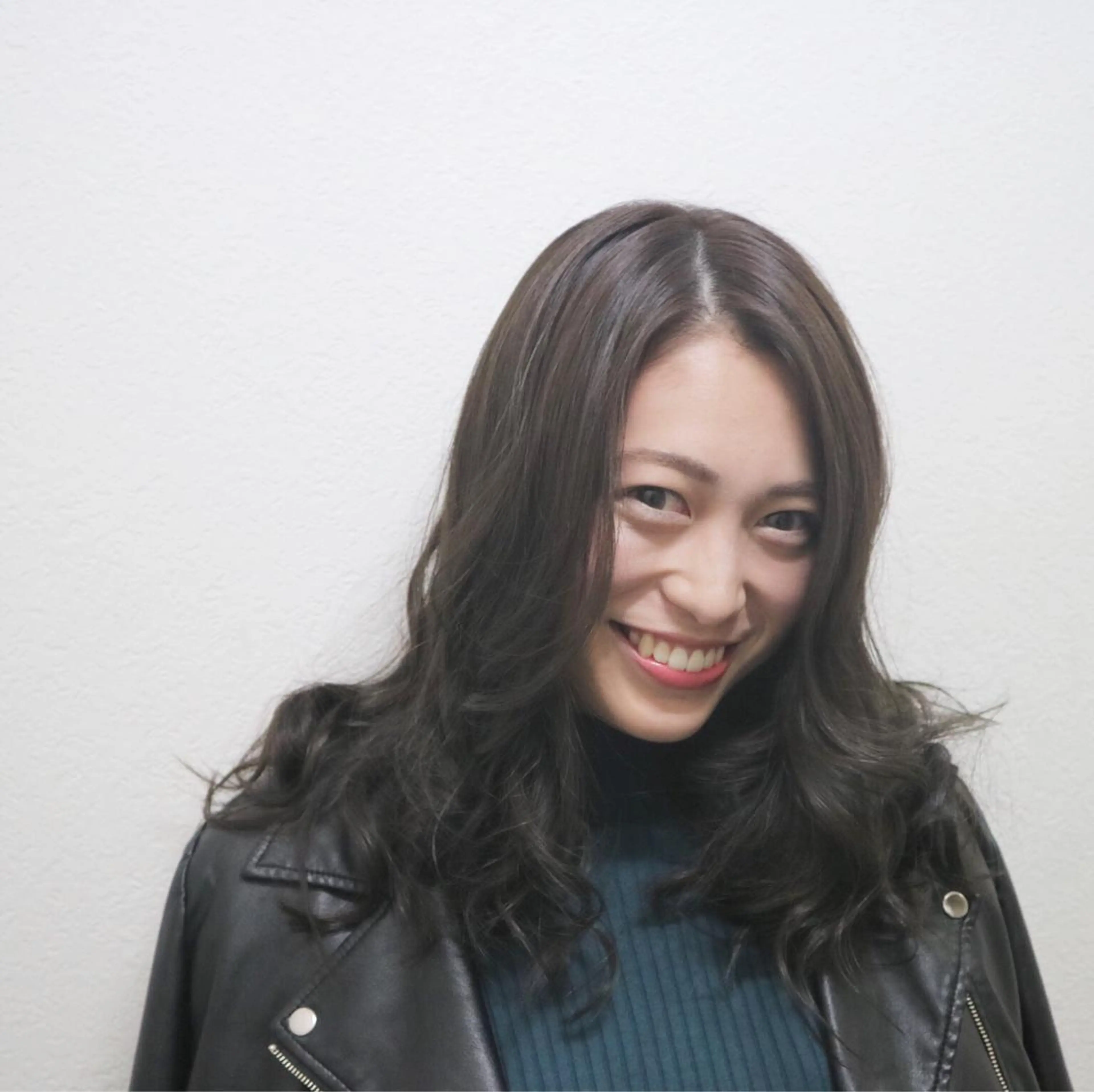 ミディアム カラー アディクシーカラー アッシュ ブリーチ ハイライトカラー ハイライト トリートメント JIL BLAN 京都のヘアスタイル