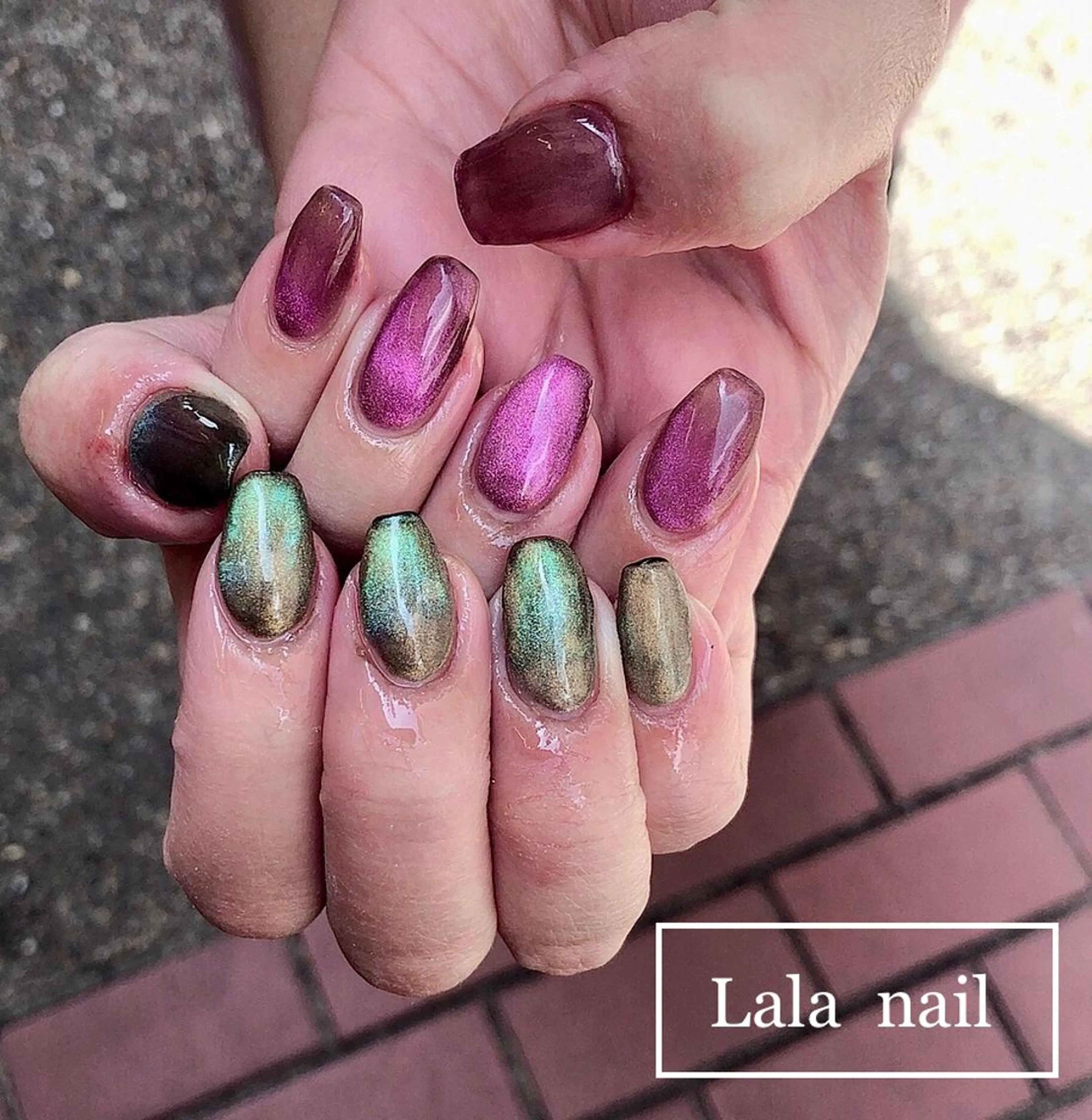 ネイル マグネットネイル ビー玉ネイル ワンカラーネイル Lala nailのネイルデザイン