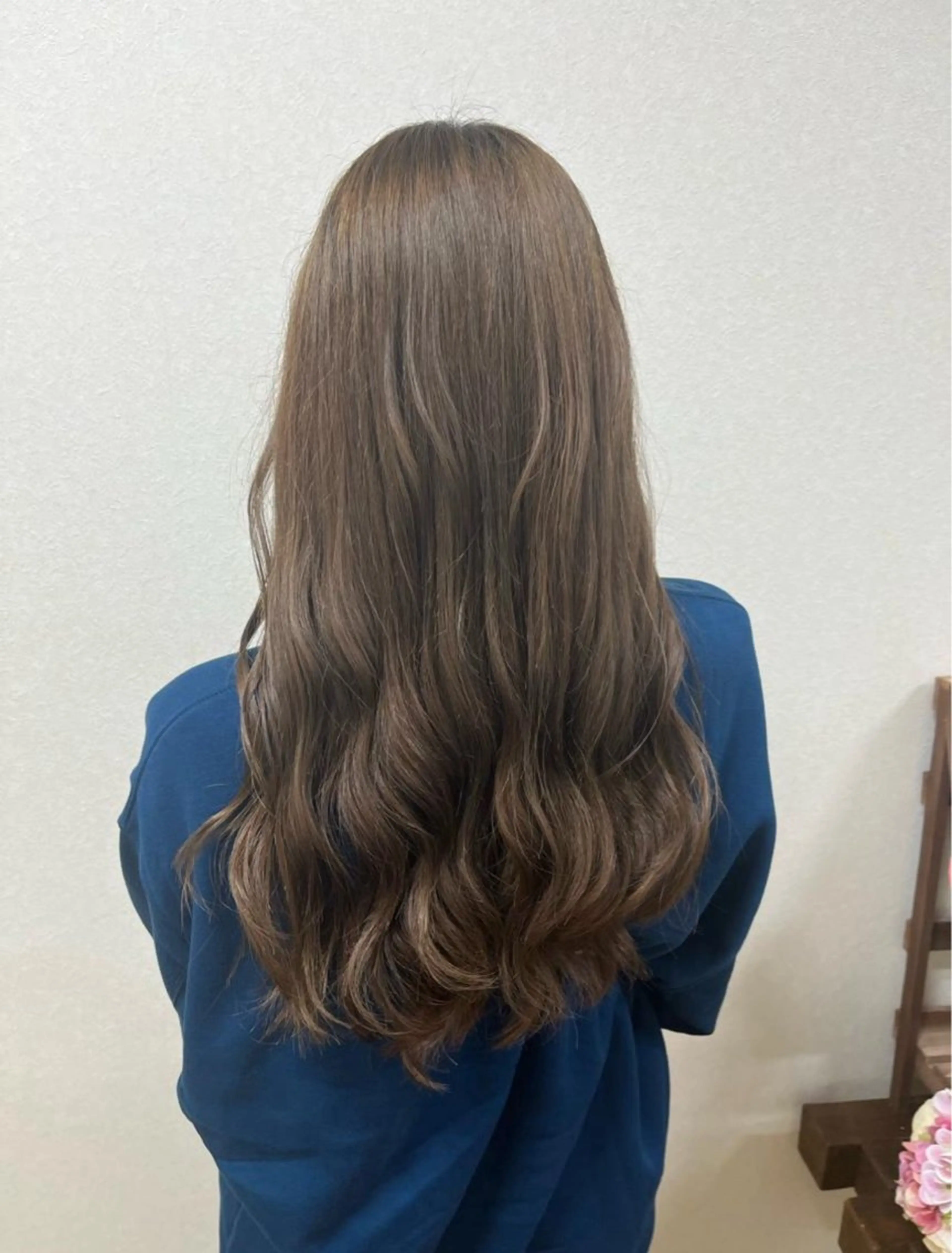 ロング カラー ベージュカラー nana by pique所属・石津 瑚々奈のヘアスタイル