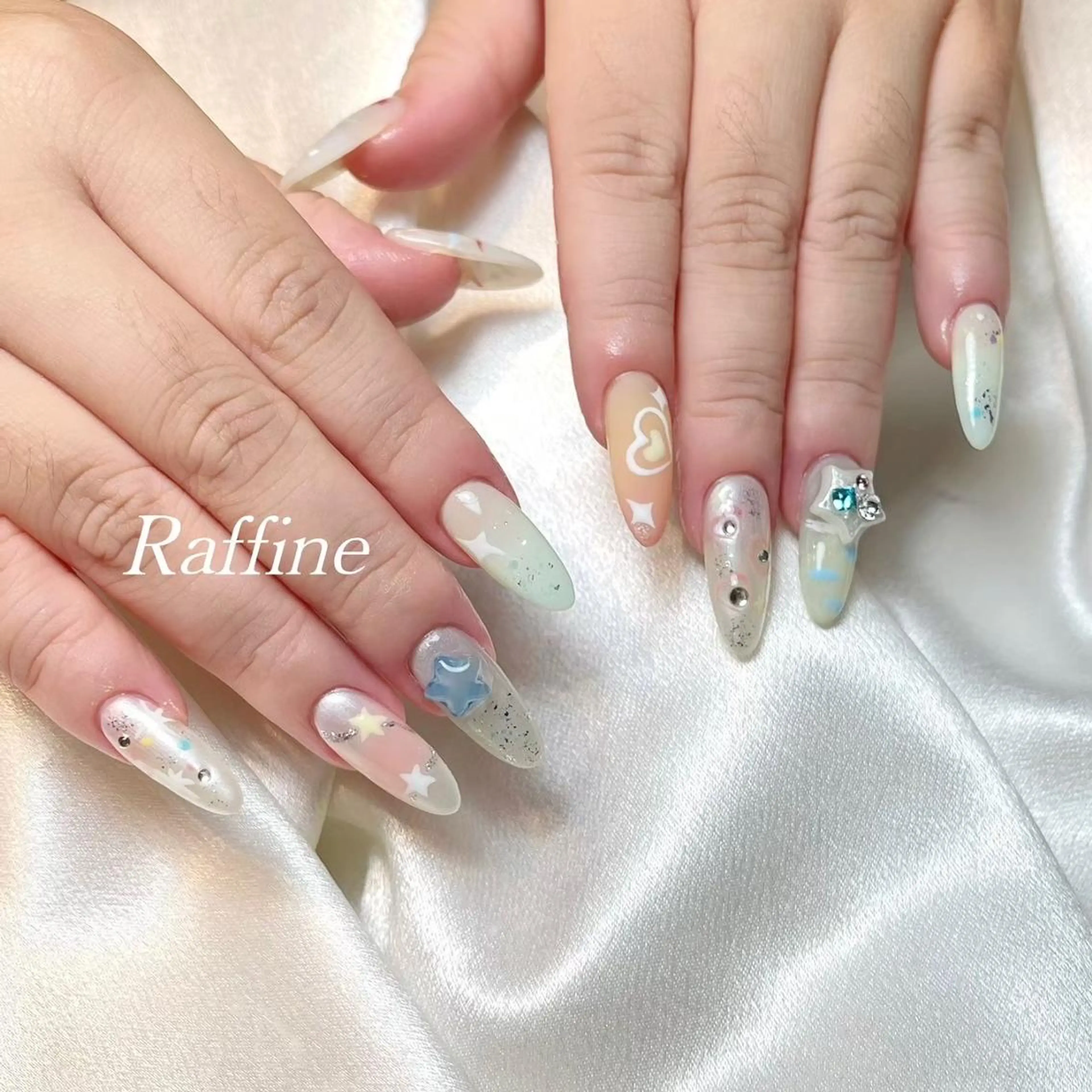 ネイル Raffine erika🕊️のネイルデザイン