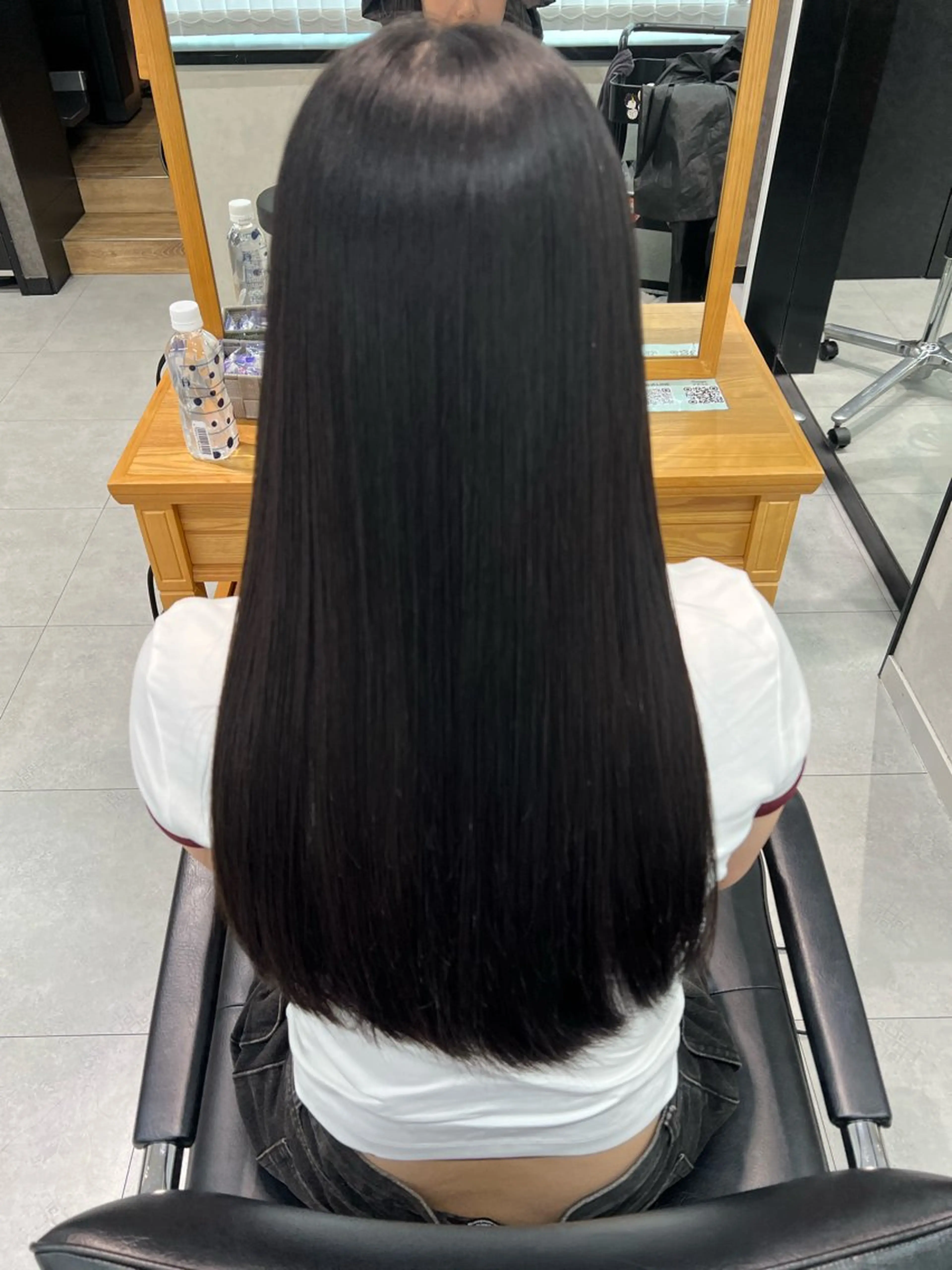 ロング カラー ブリーチ ダブルカラー ブリーチなしカラー 髪質改善 縮毛矯正 インナーカラー👾 Chibiのヘアスタイル