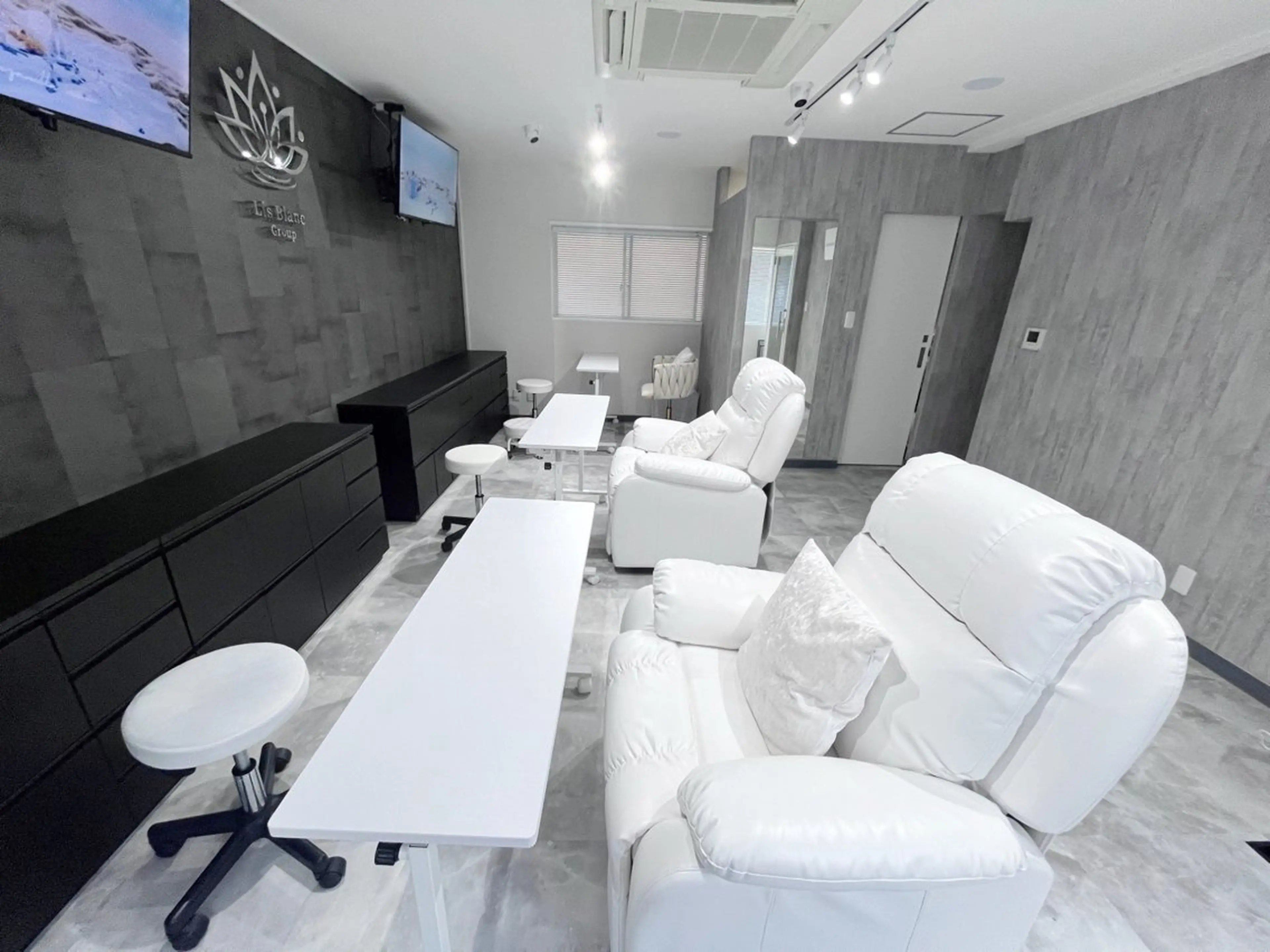 ネイル LisBlanc ATSUKOのネイルデザイン