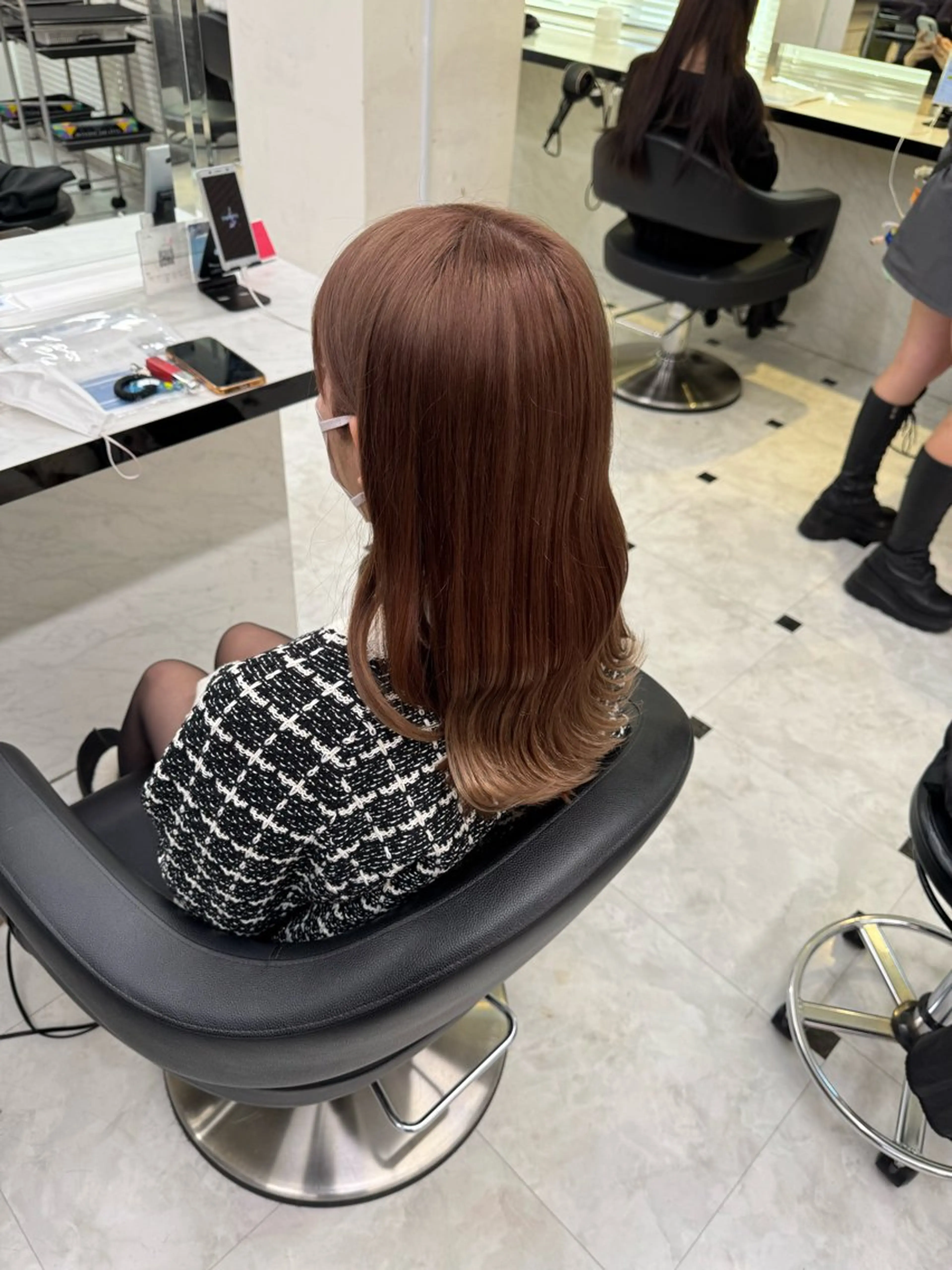 セミロング カラー ヘアアレンジ ブラウンカラー ピンクカラー ピンクブラウン ヘアカラー トリートメント ヘッドスパ ヘアセット 🥀レイヤー×ハイト ーントレンドヘア🥀のヘアスタイル