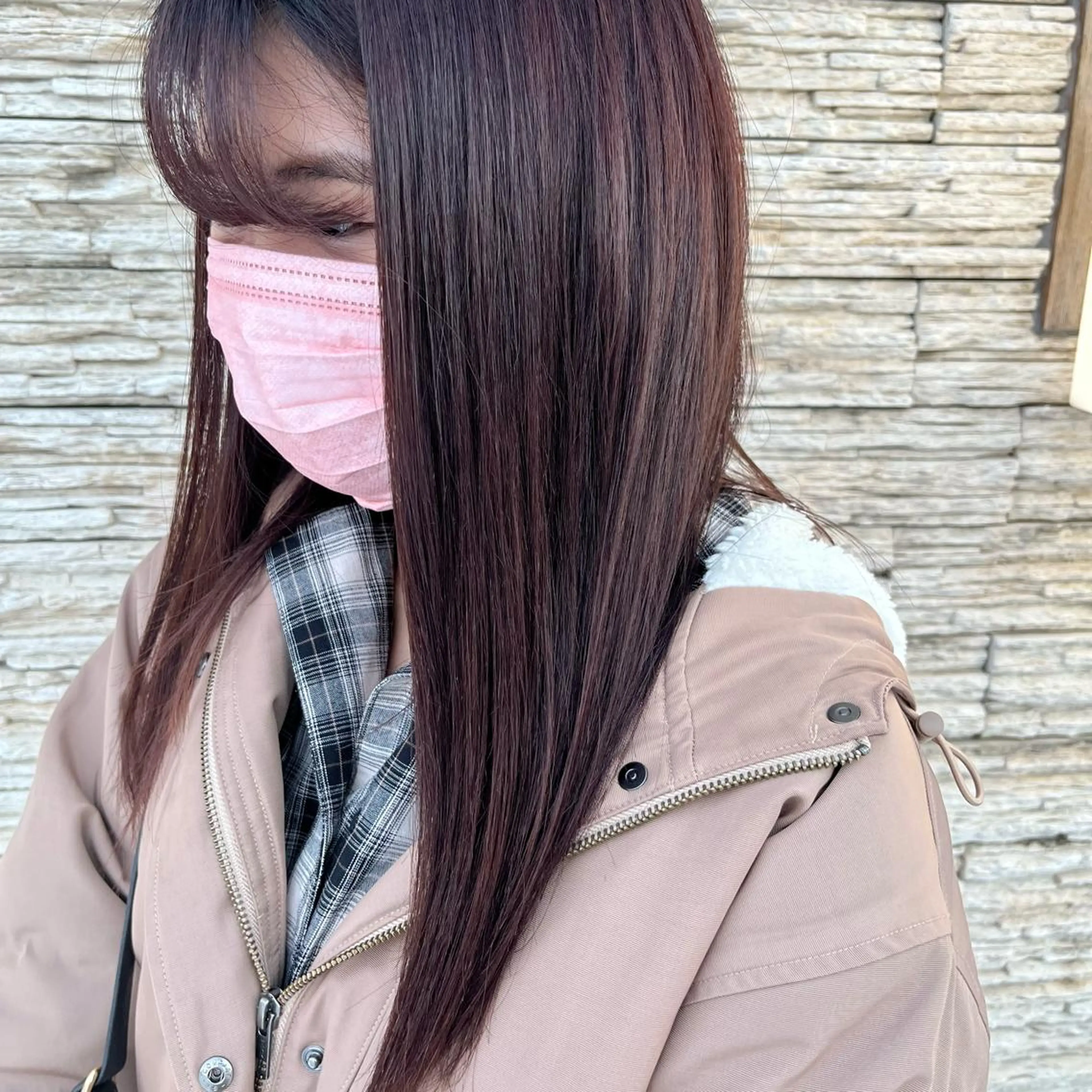 カラー ブラウンカラー ピンクカラー 三品 早妃のヘアスタイル