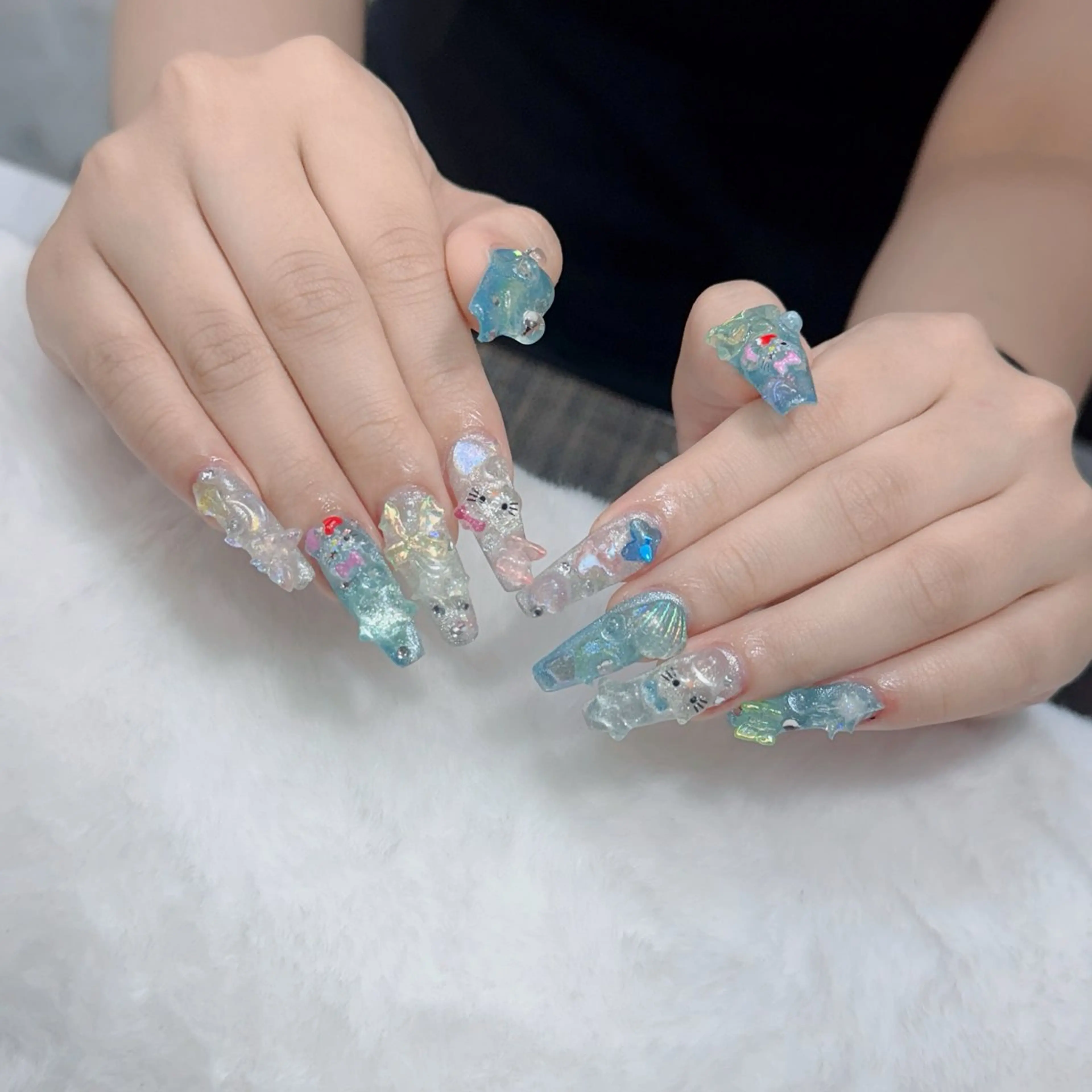 ネイル ジェルネイル 韓国ネイル マグネットネイル ネイルチップ 冬ネイル ハンドネイル Lenie Nailのネイルデザイン