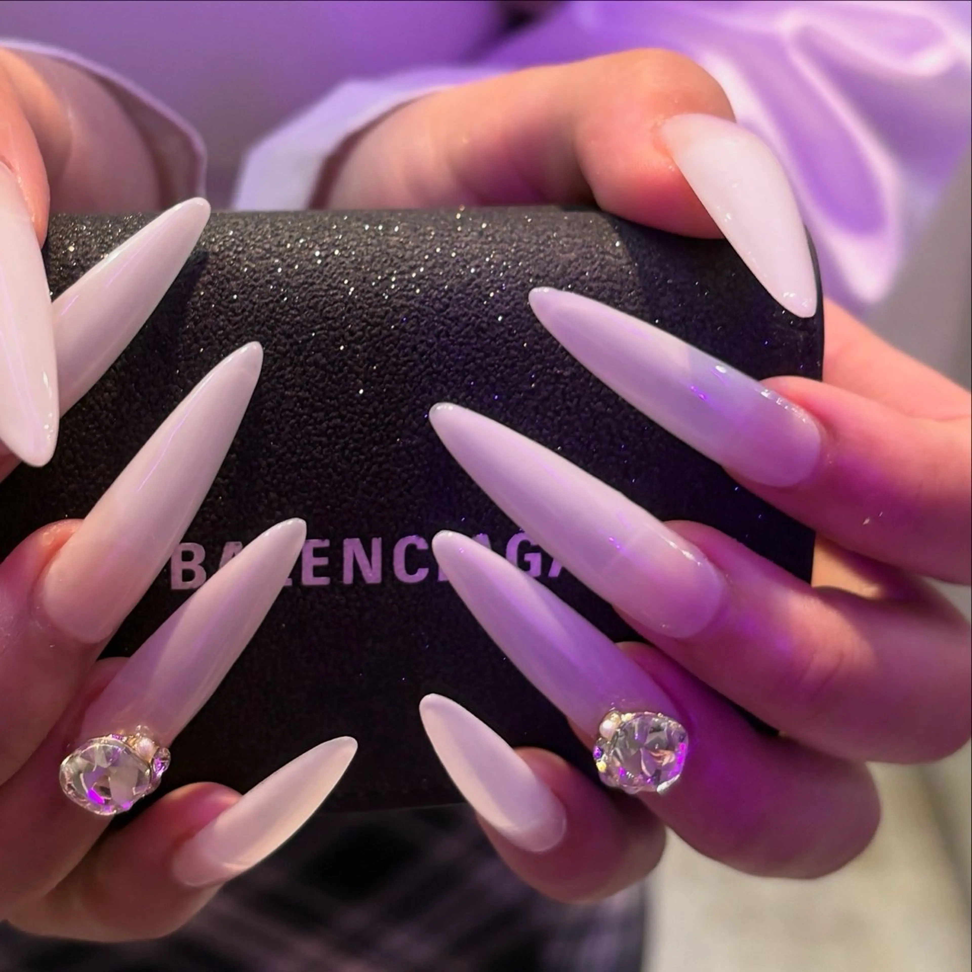 ロング VENUS BELT新宿店所属・Venus belt /Reinaのネイルデザイン