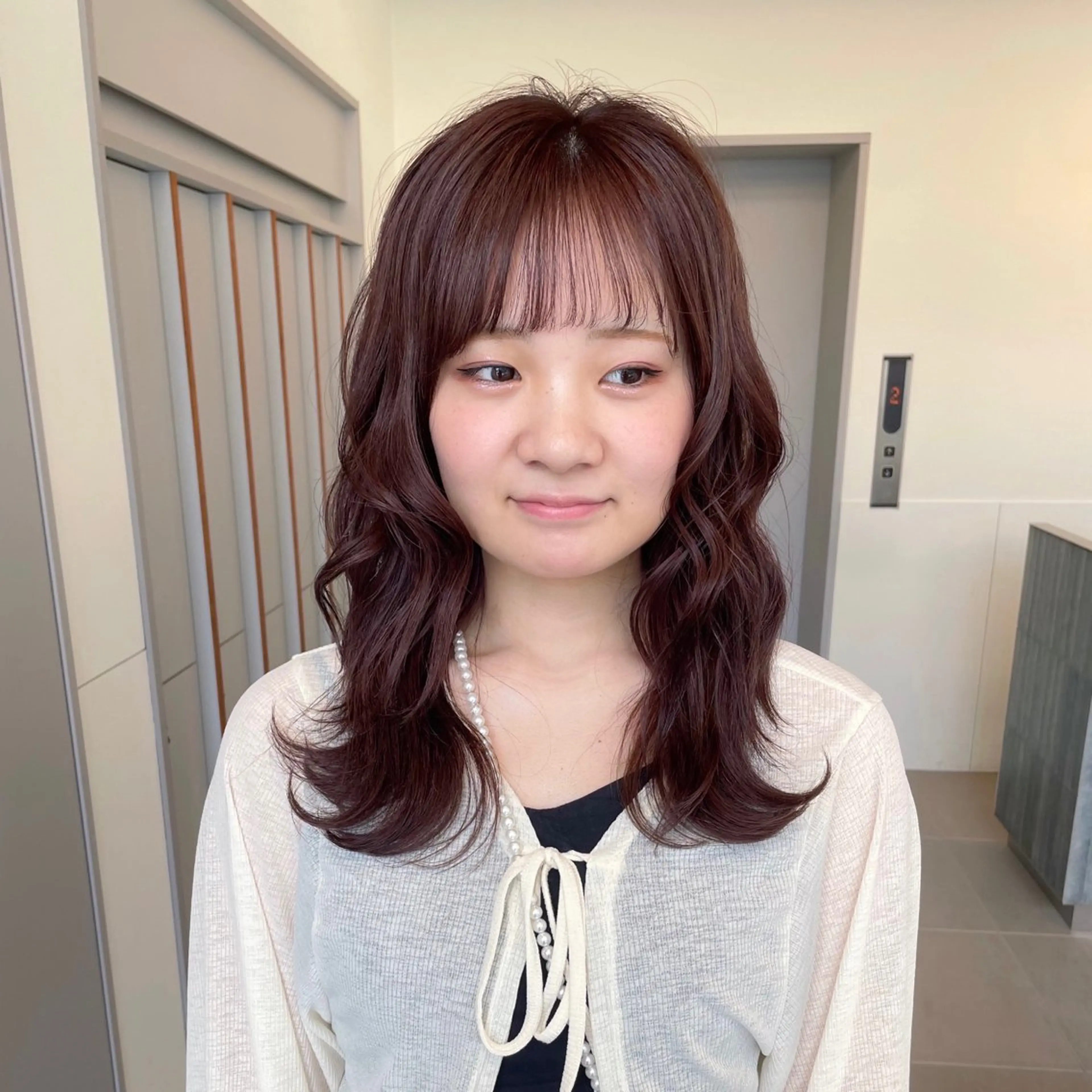 ロング カラー ベージュカラー ブリーチ ブラウンカラー 透明感カラー ダークブラウン ヘアカラー トリートメント ブリーチ/レイヤー 🌻Mutsumiのヘアスタイル