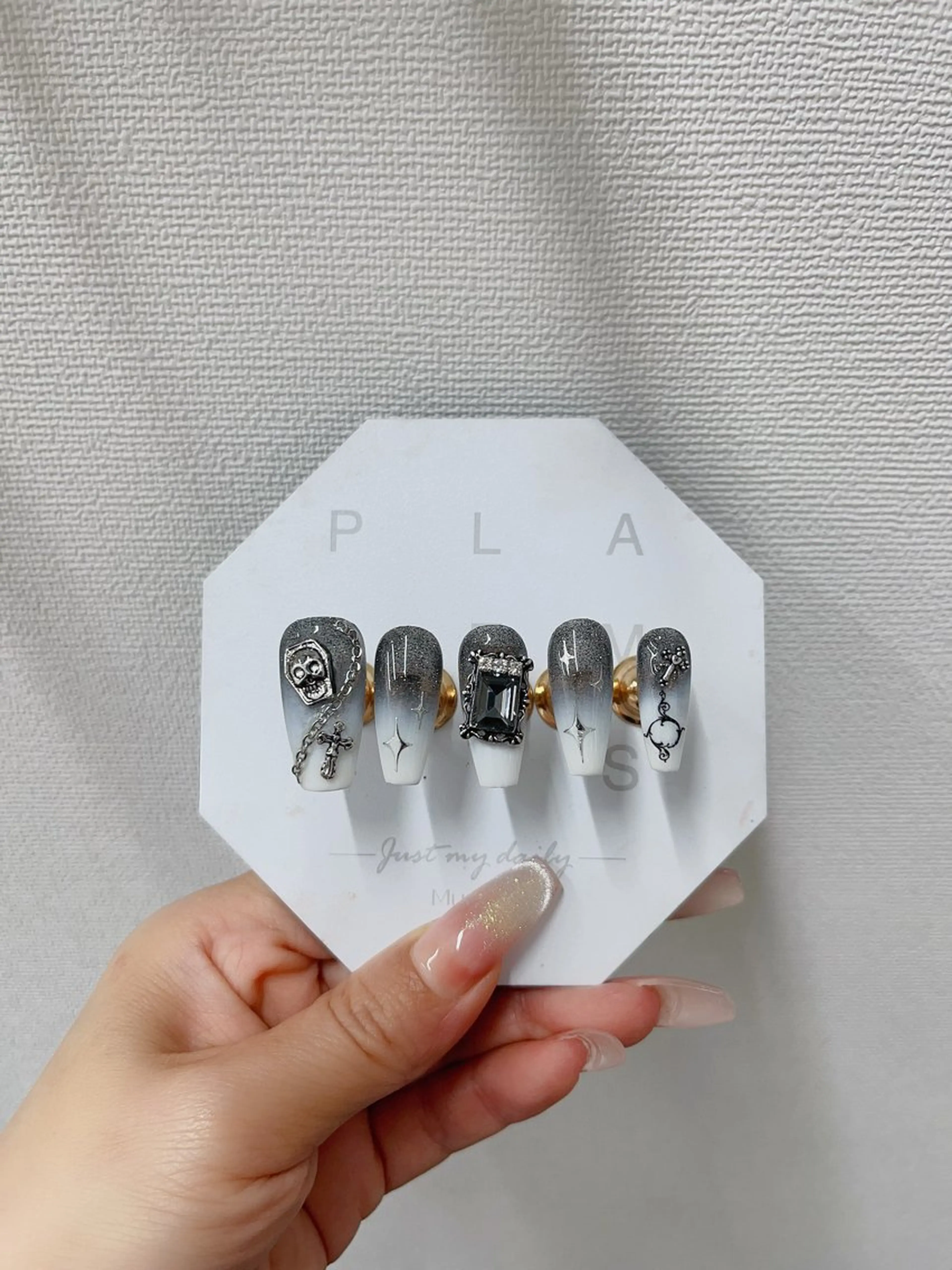 ネイル グラデーション ラメ(グリッター) ストーンネイル ハンドネイル nail  salon  AI所属・nail salon AIのネイルデザイン