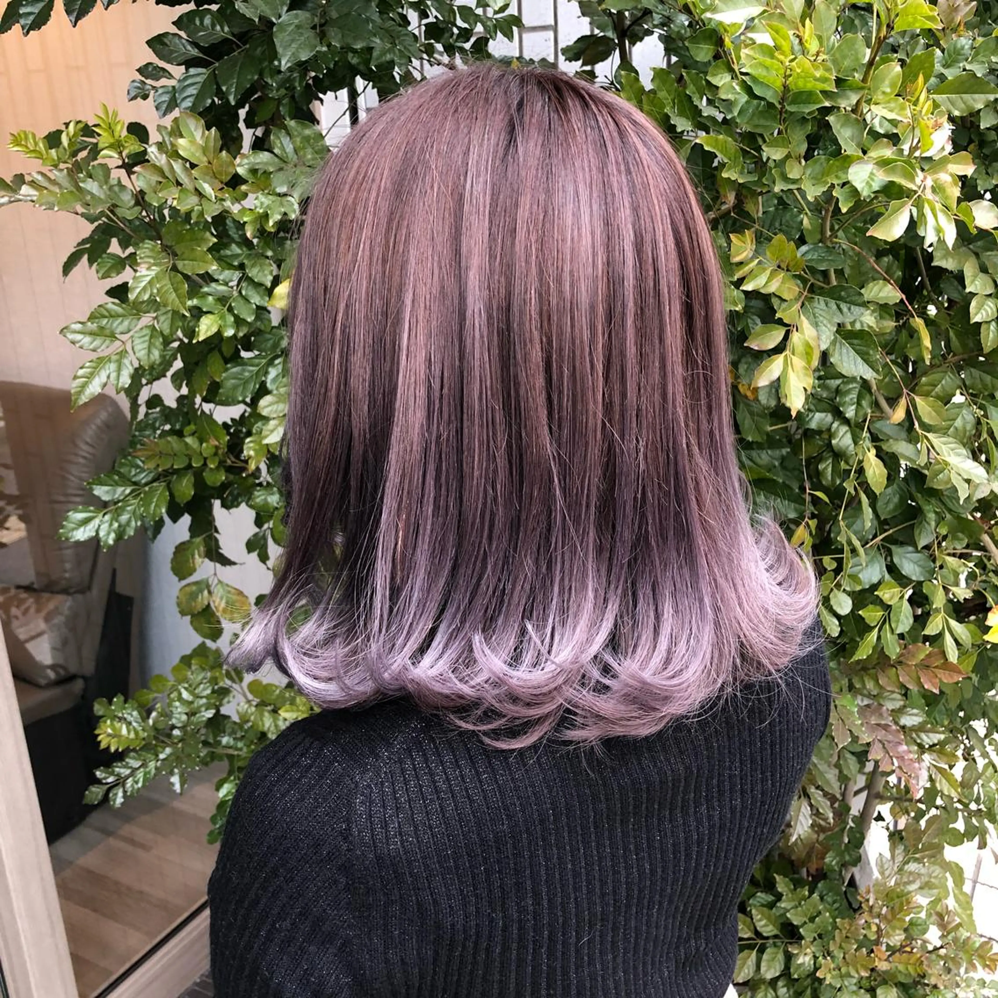 ショート カラー ブリーチ グラデーションカラー ラベンダーカラー シルバー ブルームーン所属・モリタ ミツキのヘアスタイル