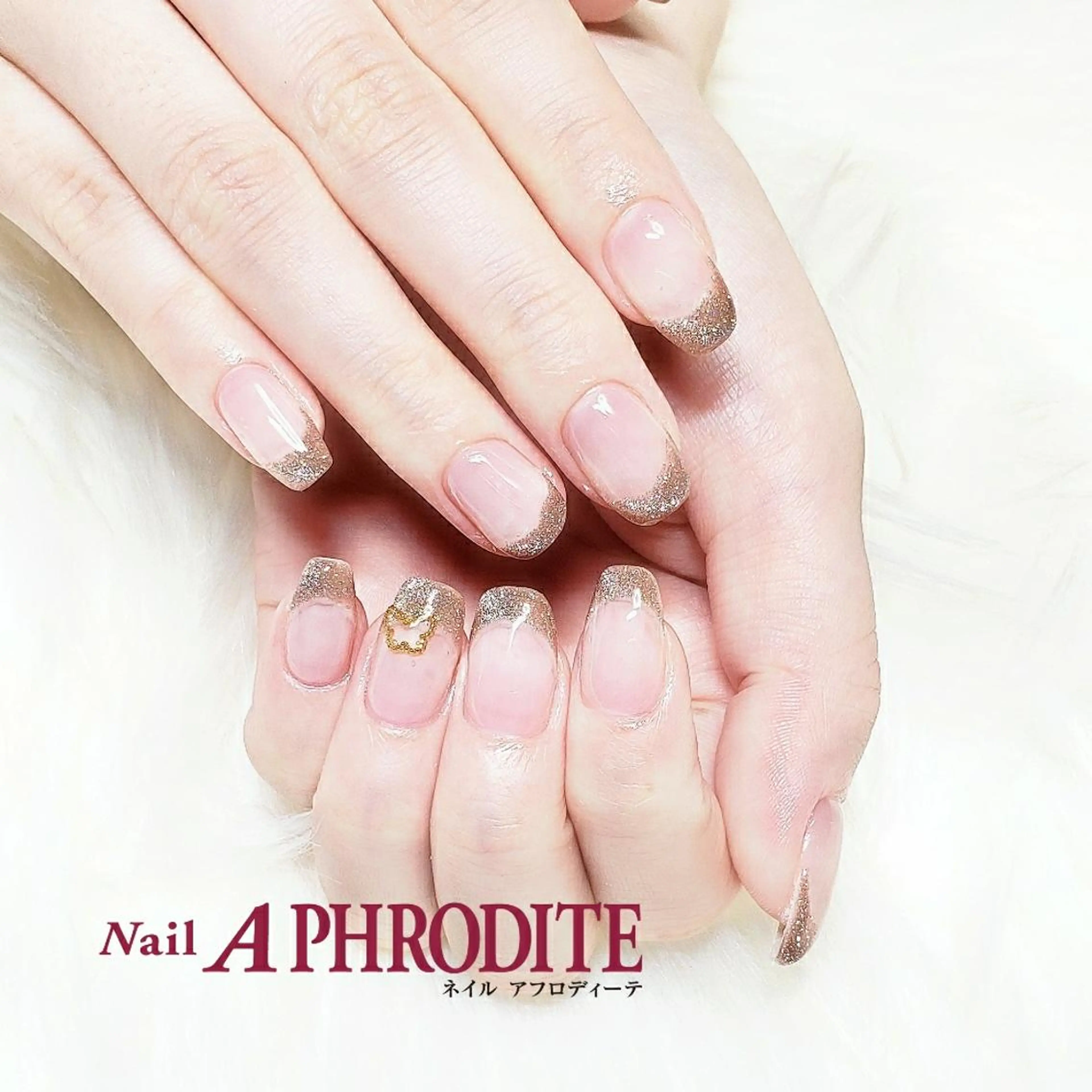 ネイル クリアネイル 長さ出し ジェルネイル ソフトジェル Nail  Aphroditeのネイルデザイン