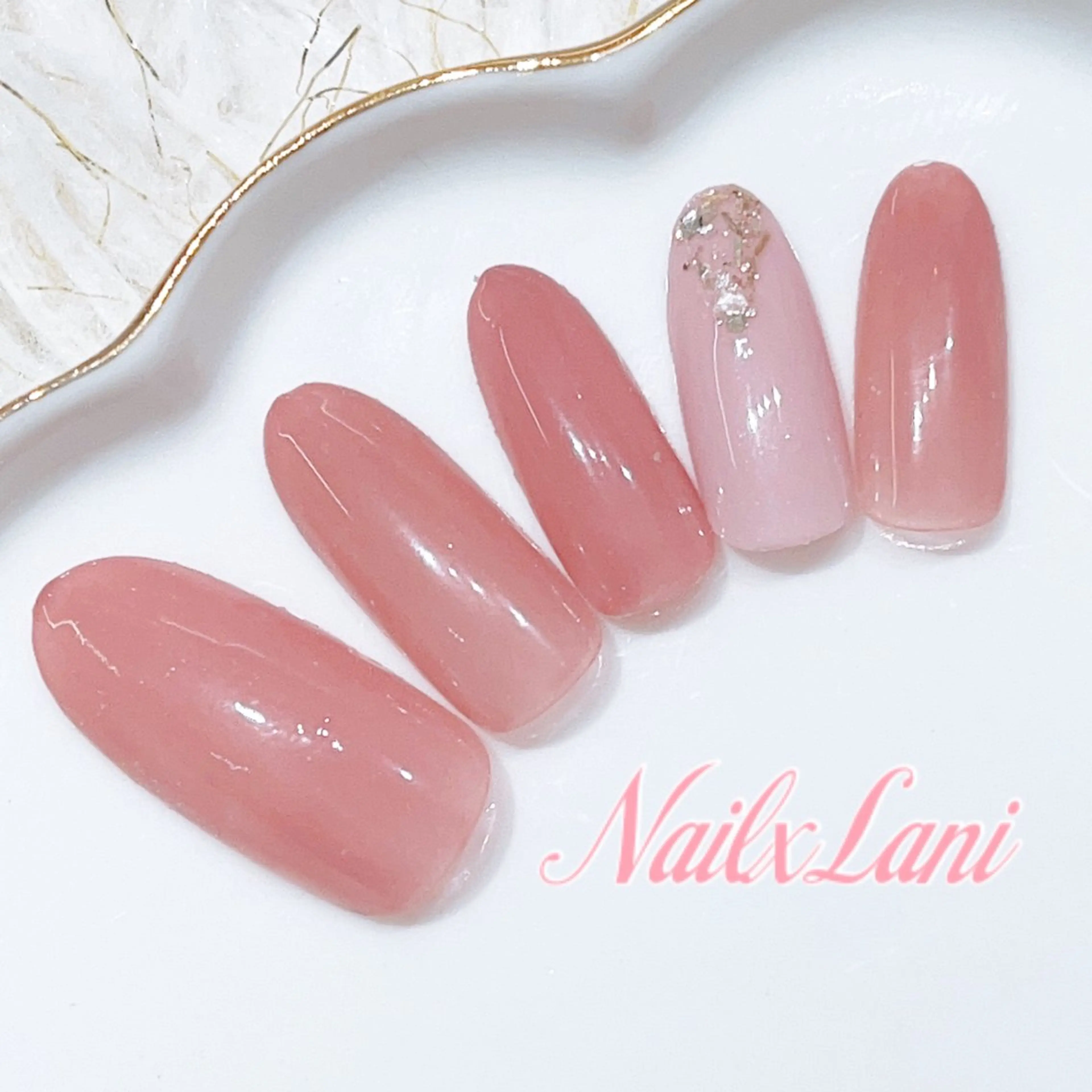 ネイル ラメ(グリッター) オフィスネイル 練馬駅近ネイルラニ 不細工爪90分で美爪のネイルデザイン