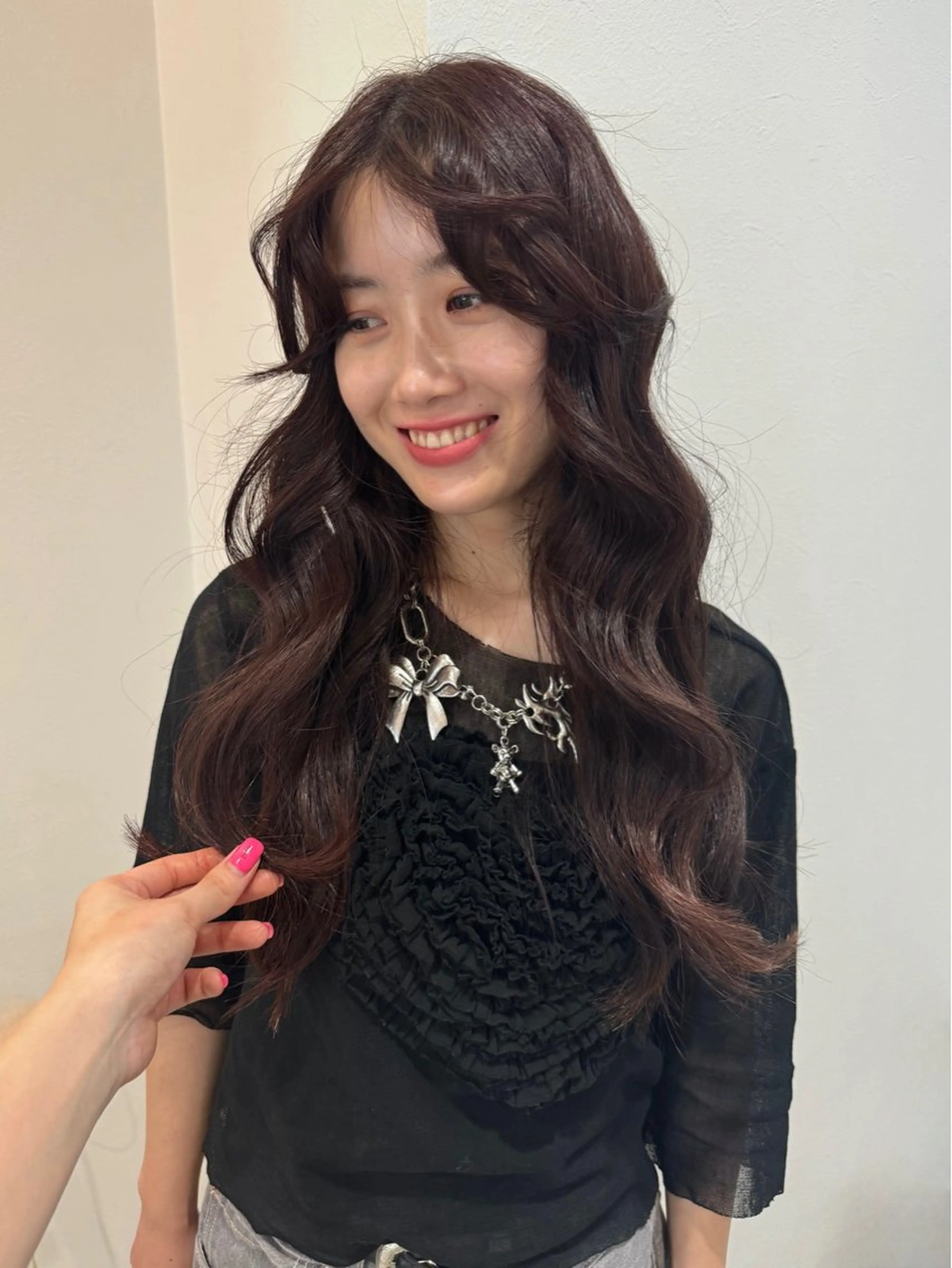 ロング カラー ofF élua所属・もりしま あやかのヘアスタイル