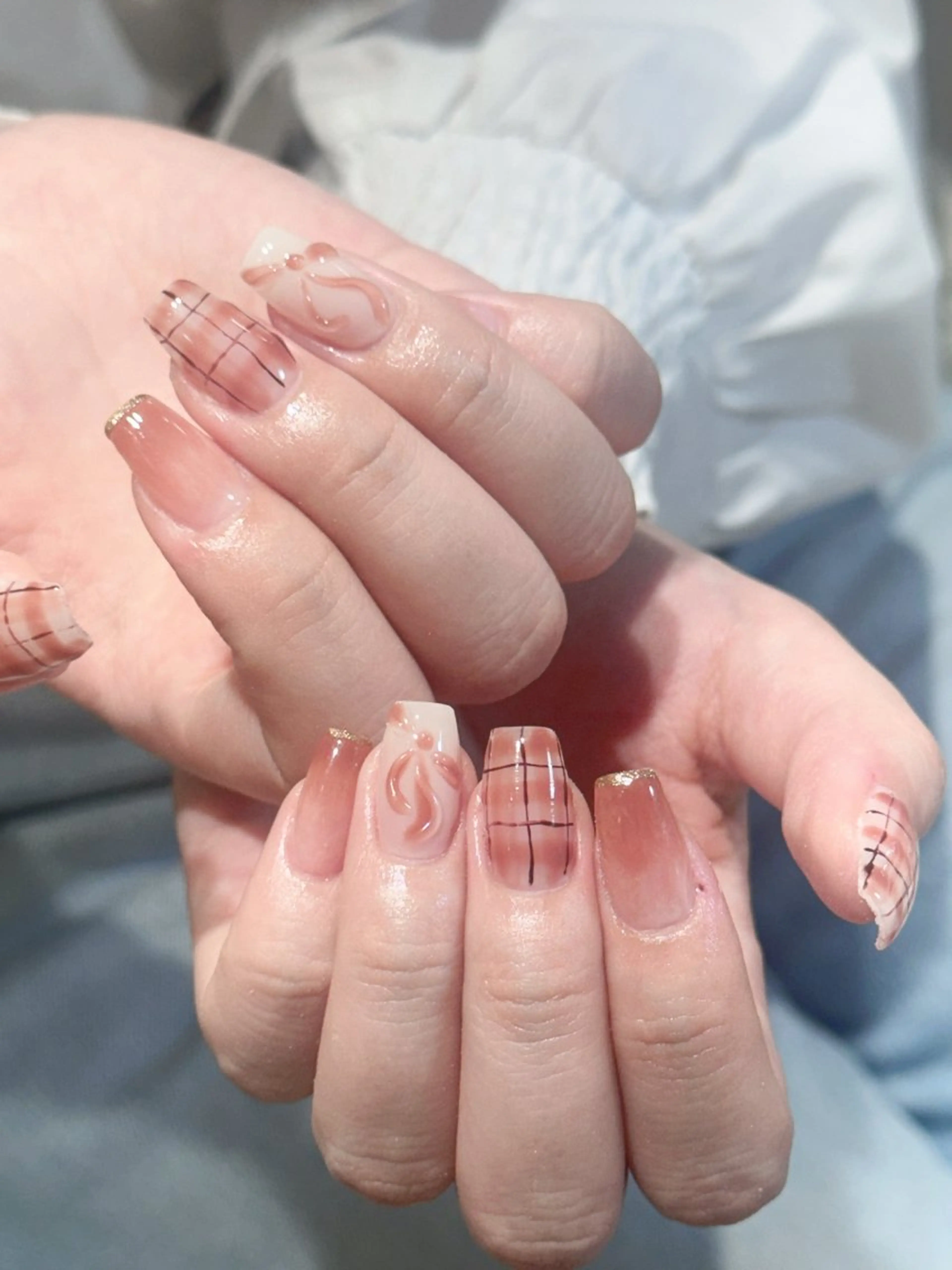 ネイル チークネイル 長さ出し フレンチネイル ガーリー 韓国ネイル ハンドネイル Sun Nail 池袋のエステ・リラクイメージ