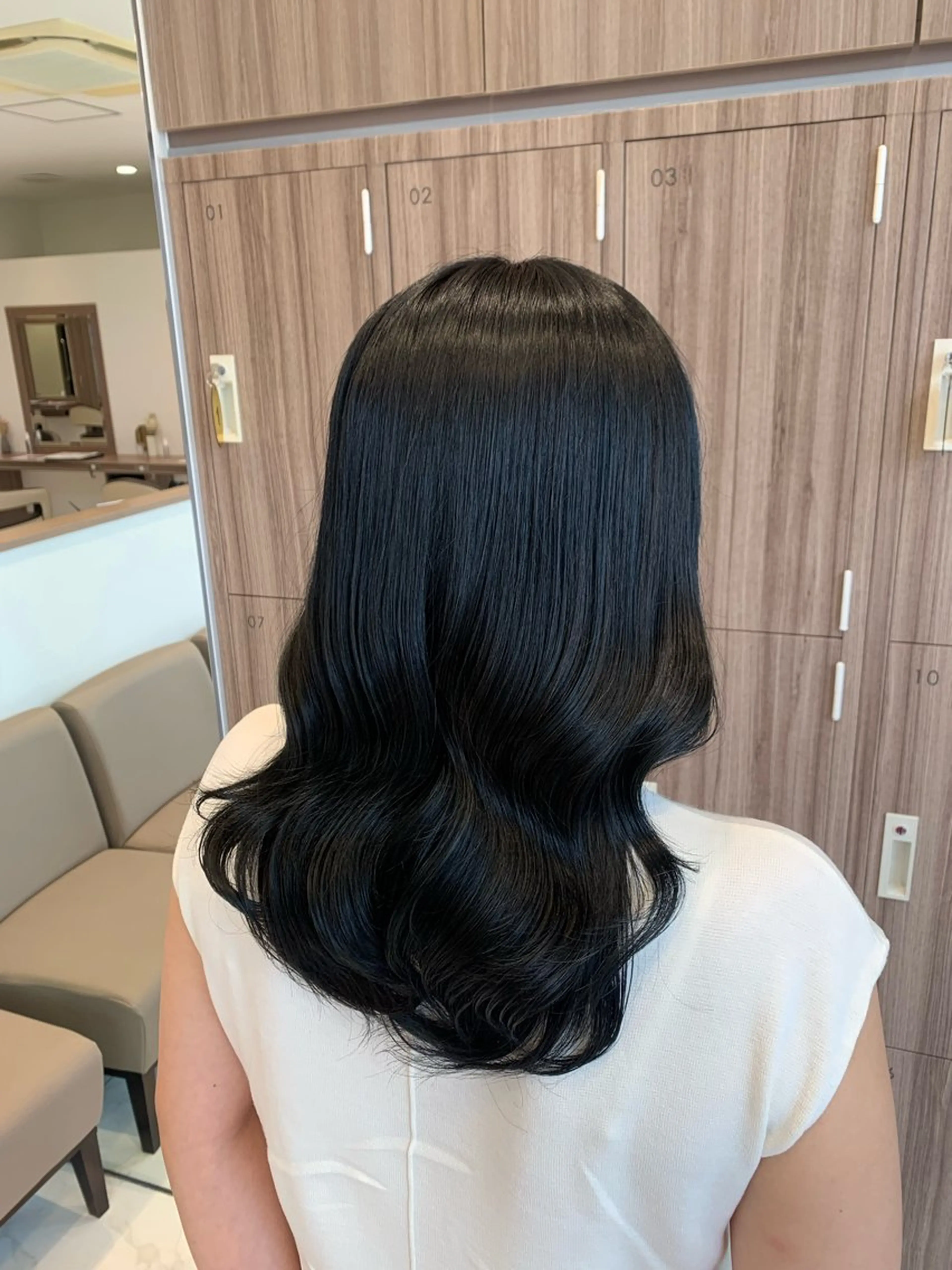 セミロング カラー 透明感カラー ヘアカラー トリートメント 前髪クロスパーマ /美髪矯正/和田優海のヘアスタイル